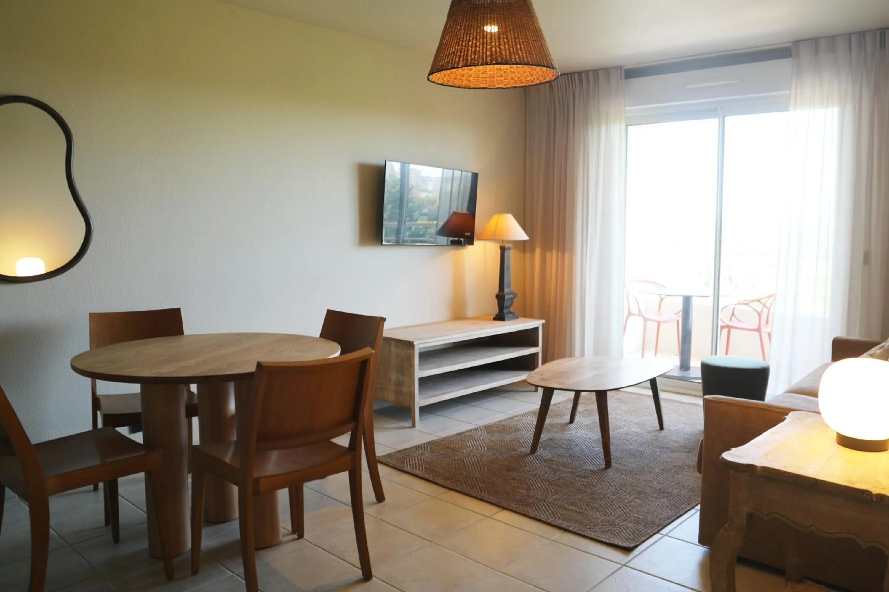 TV and multimedia in Hôtel Golf Fontcaude