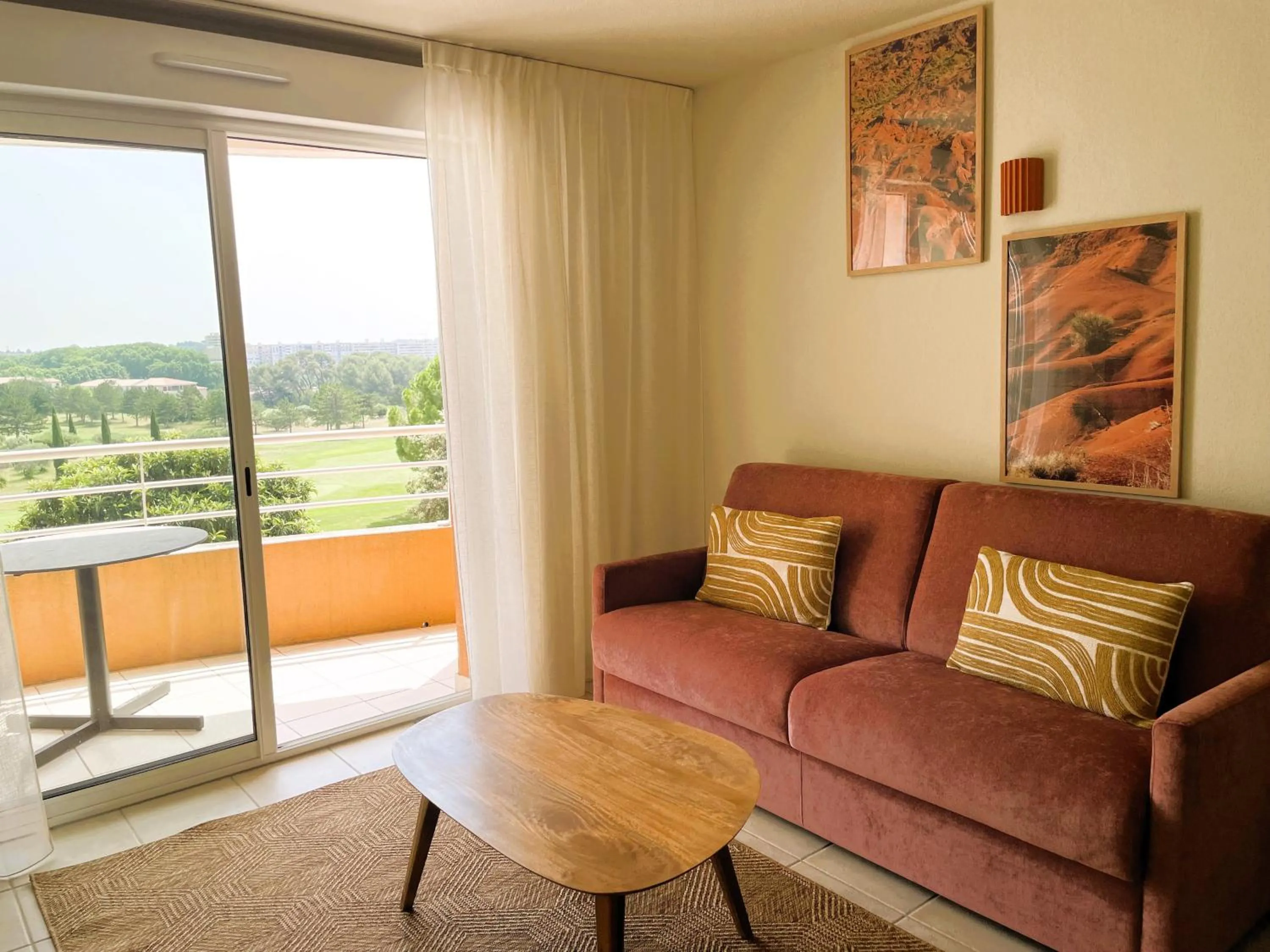 Balcony/Terrace in Hôtel Golf Fontcaude