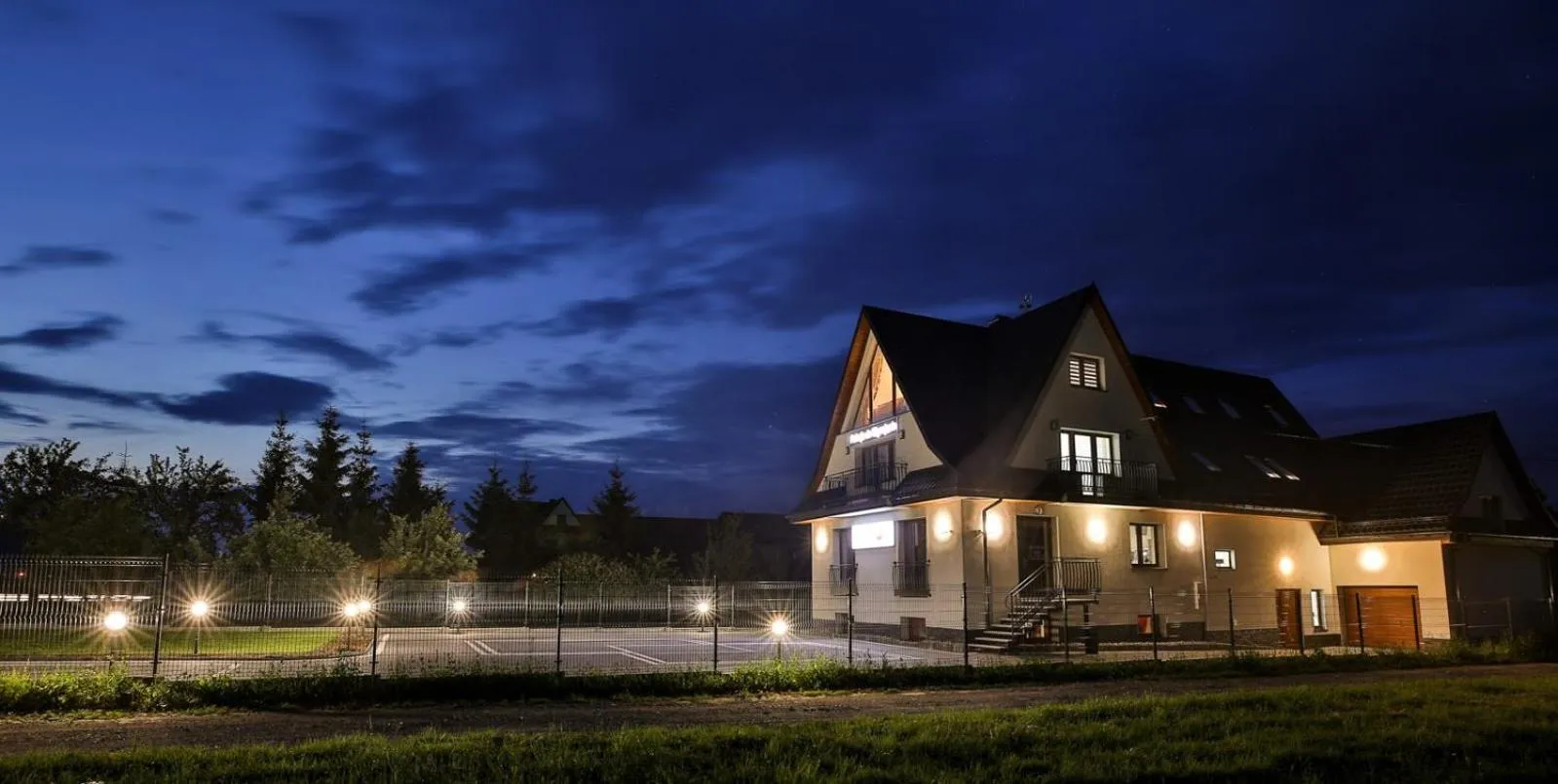 Property building in Willa & DOM-BLACH