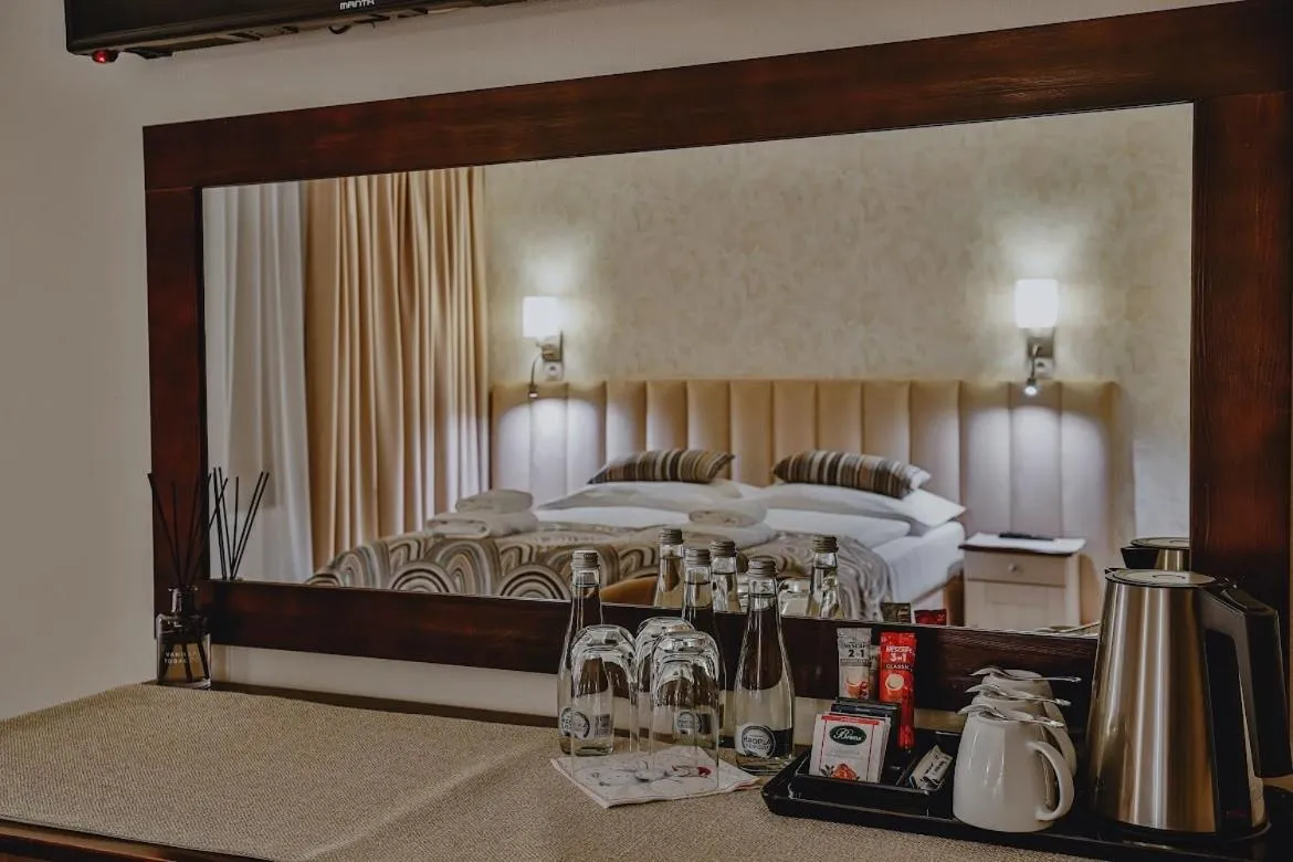 Bed in Willa & DOM-BLACH