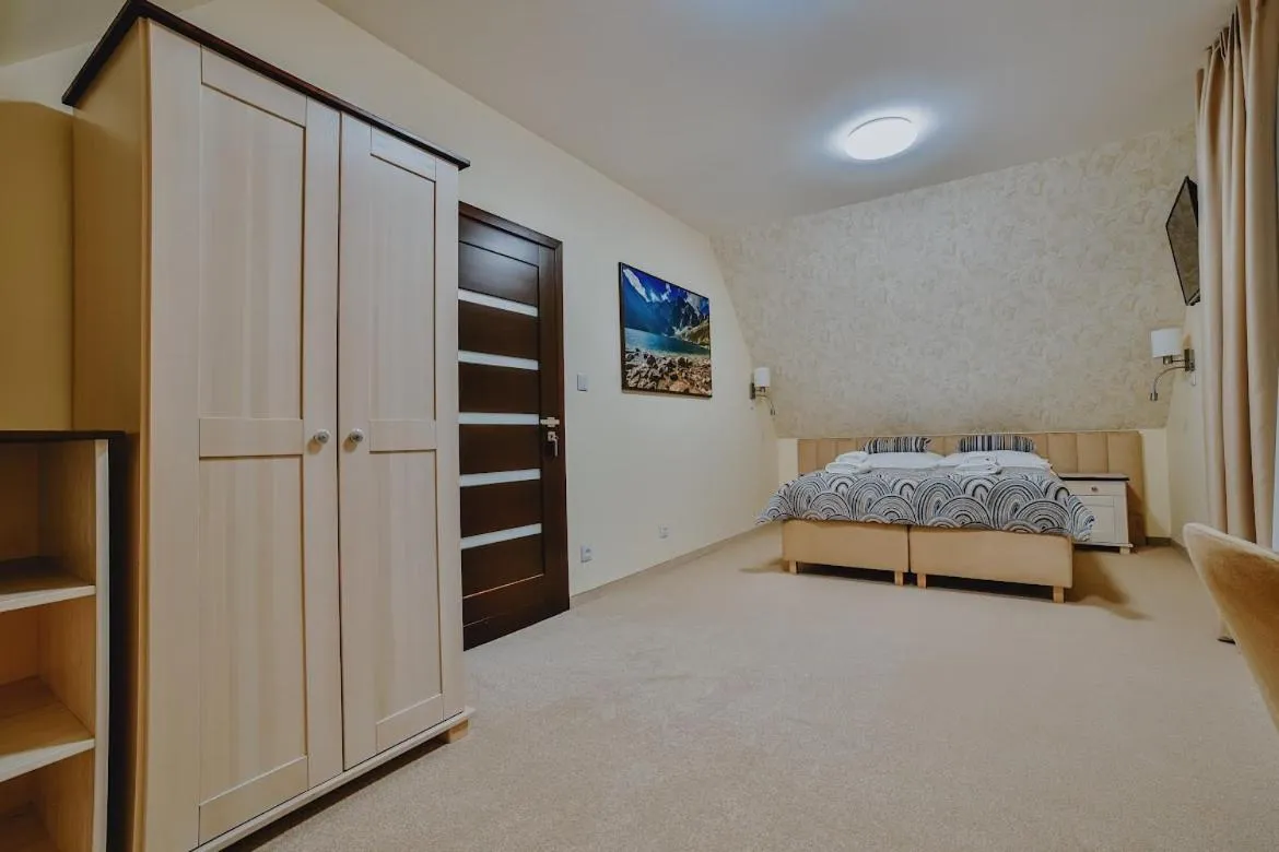 Bed in Willa & DOM-BLACH