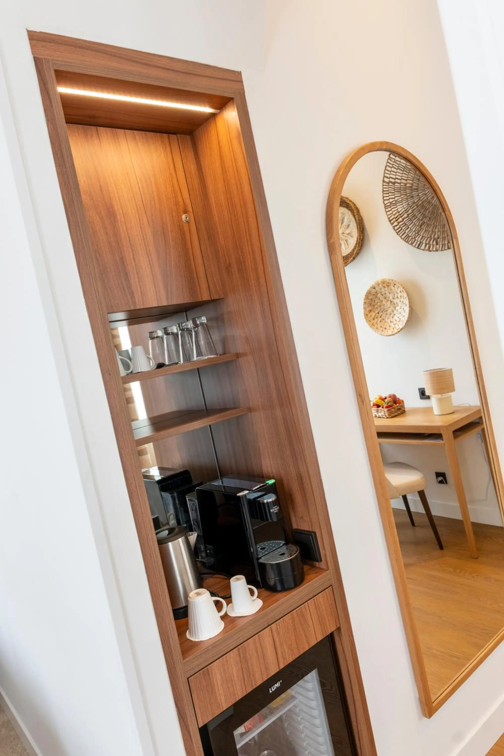 Decorative detail in Hôtel de l'Horloge