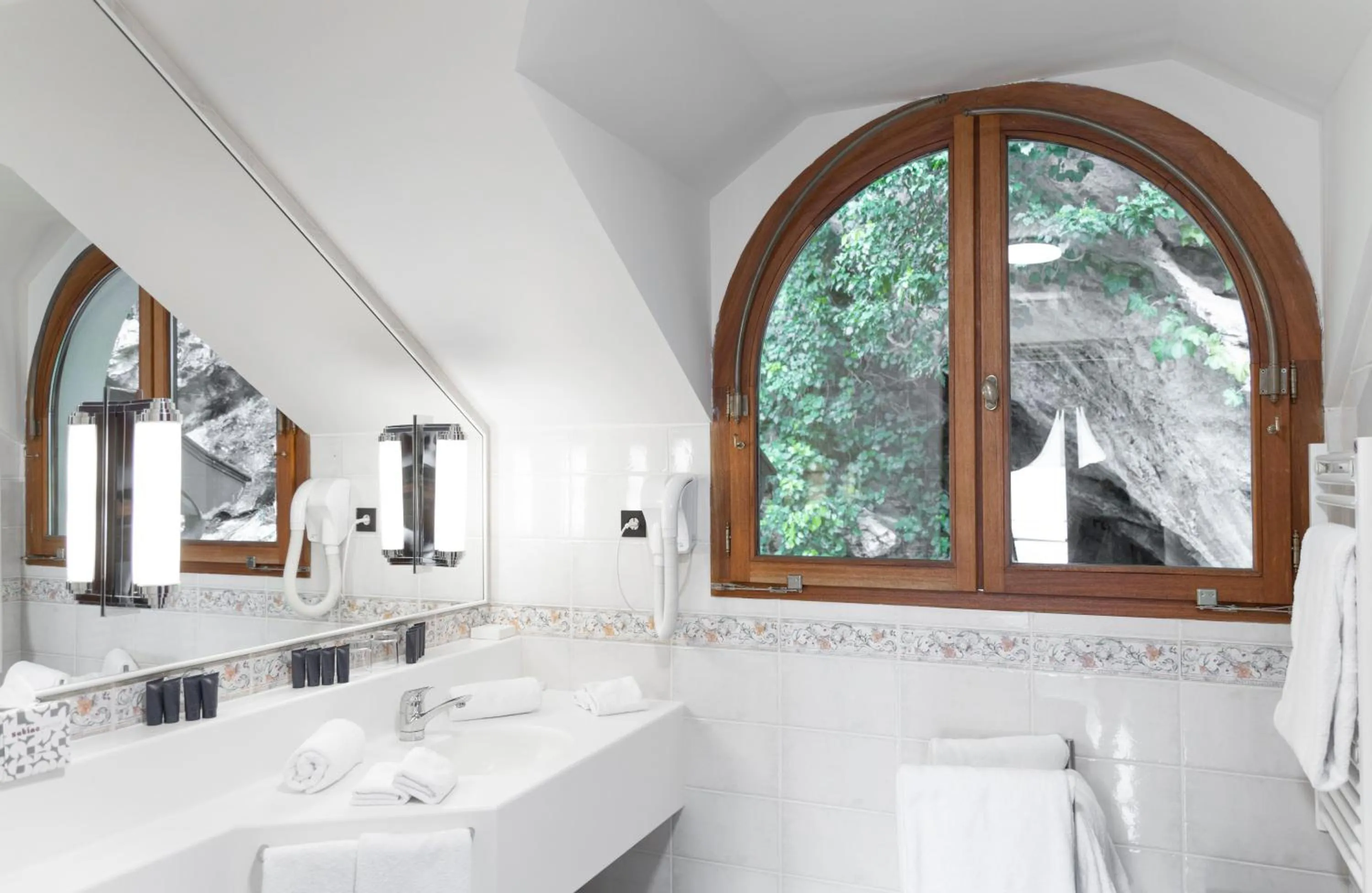 Bathroom in Le Palace De Menthon