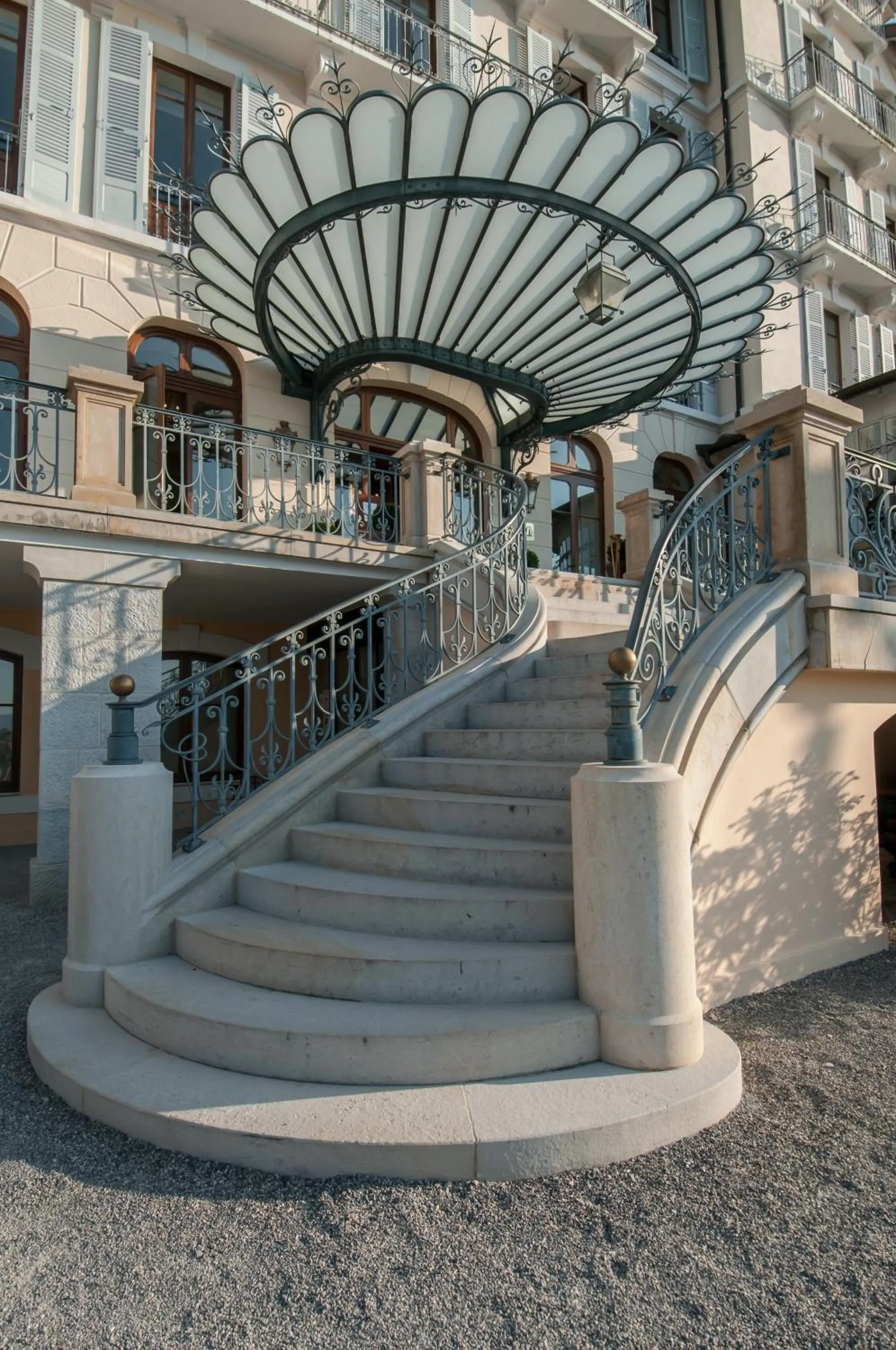 Facade/entrance in Le Palace De Menthon