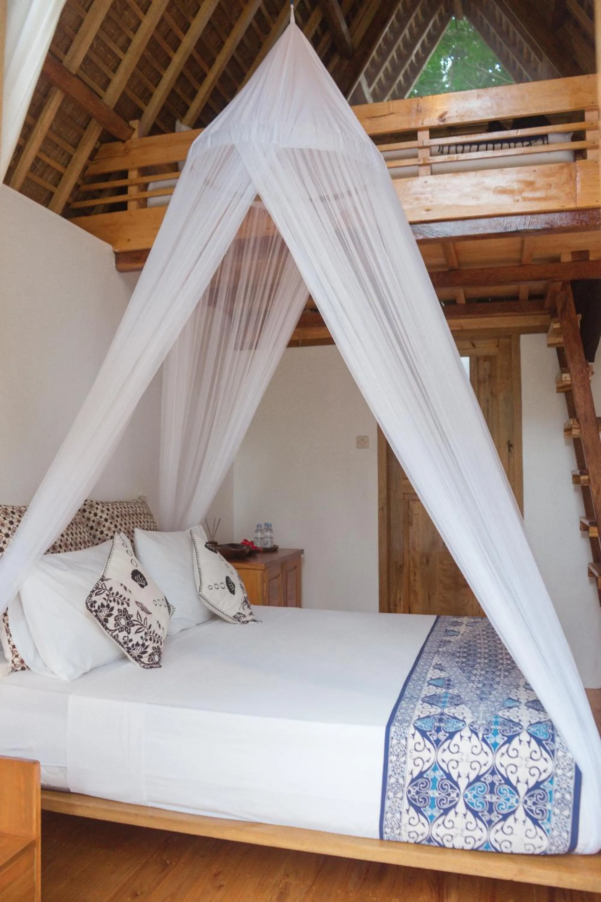 Bedroom, Bed in Lagoona Beach Bungalows - Eco Bungalows Batukaras