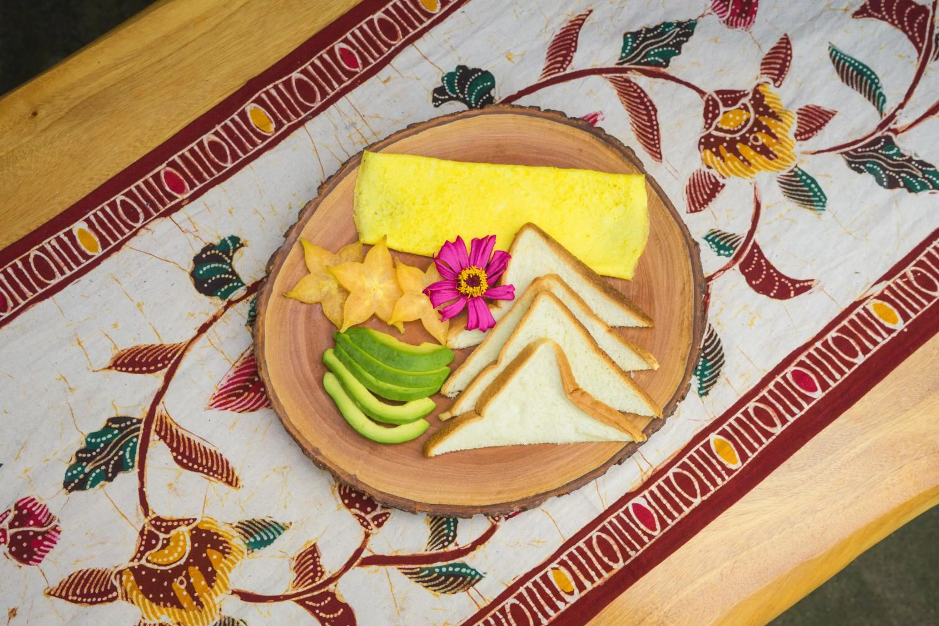 Restaurant/places to eat in Lagoona Beach Bungalows - Eco Bungalows Batukaras