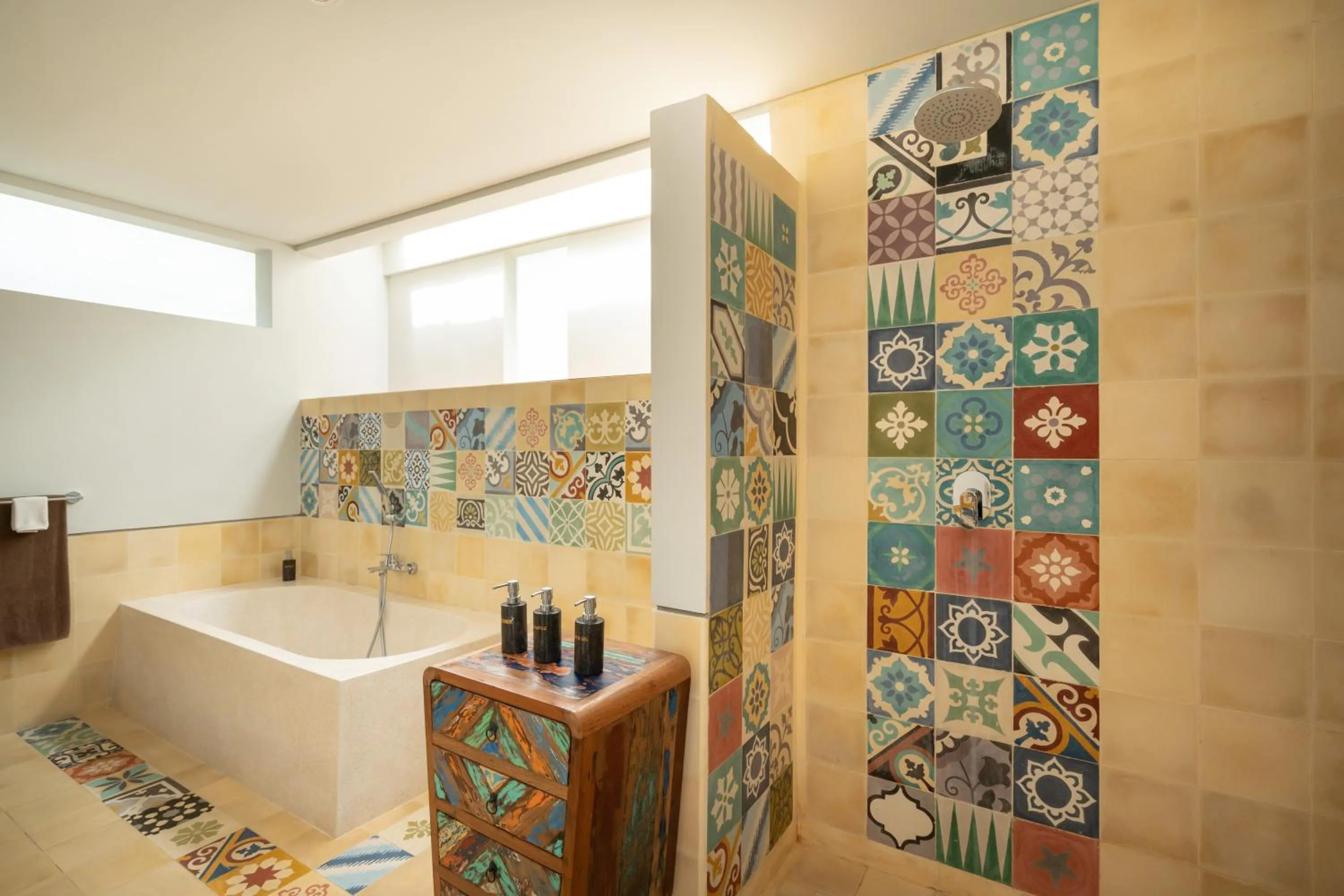 Shower in Prabhu Ubud Villa