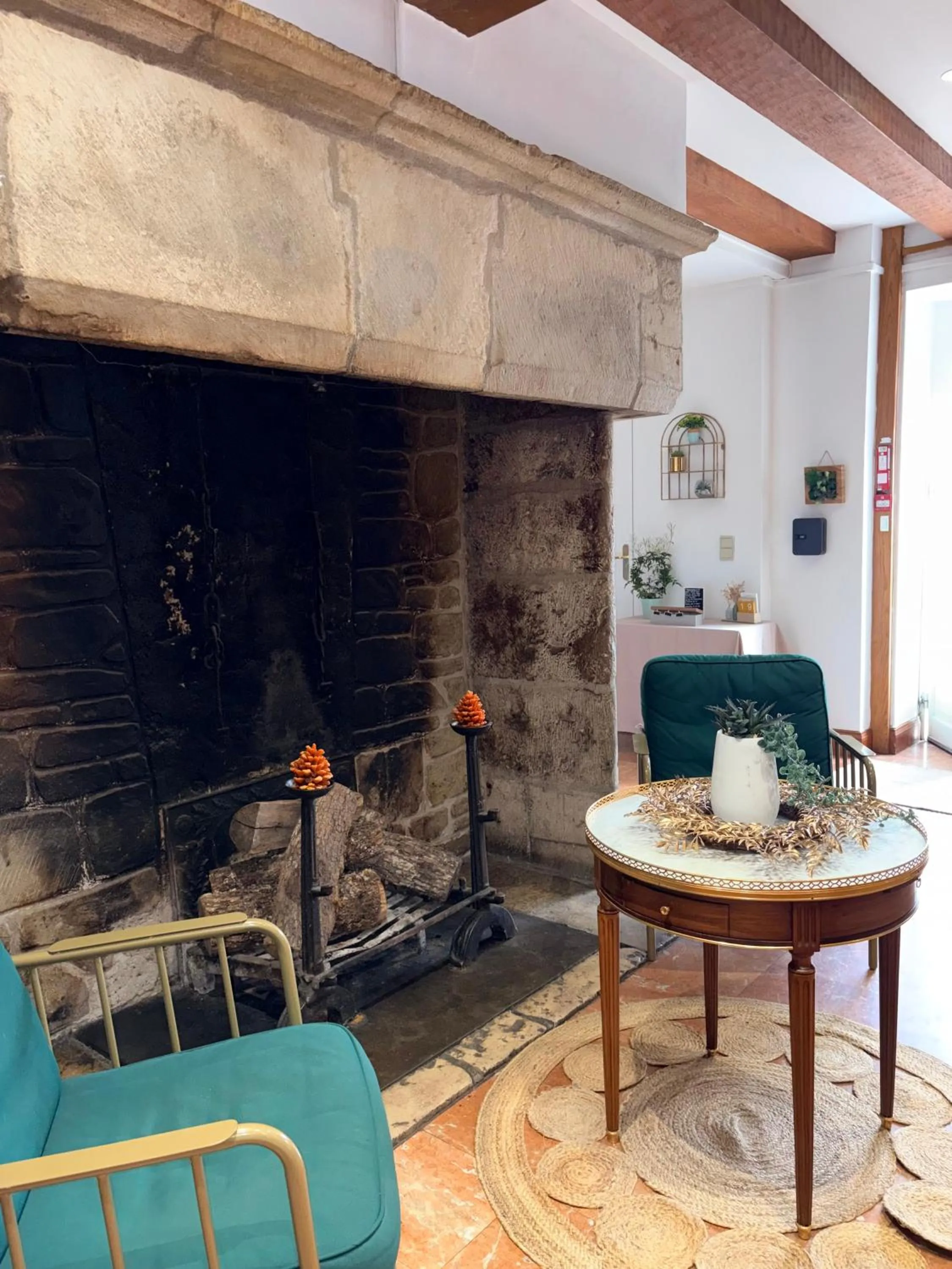 Logis Hôtels - Hôtel et Restaurant Le Lion d'Or