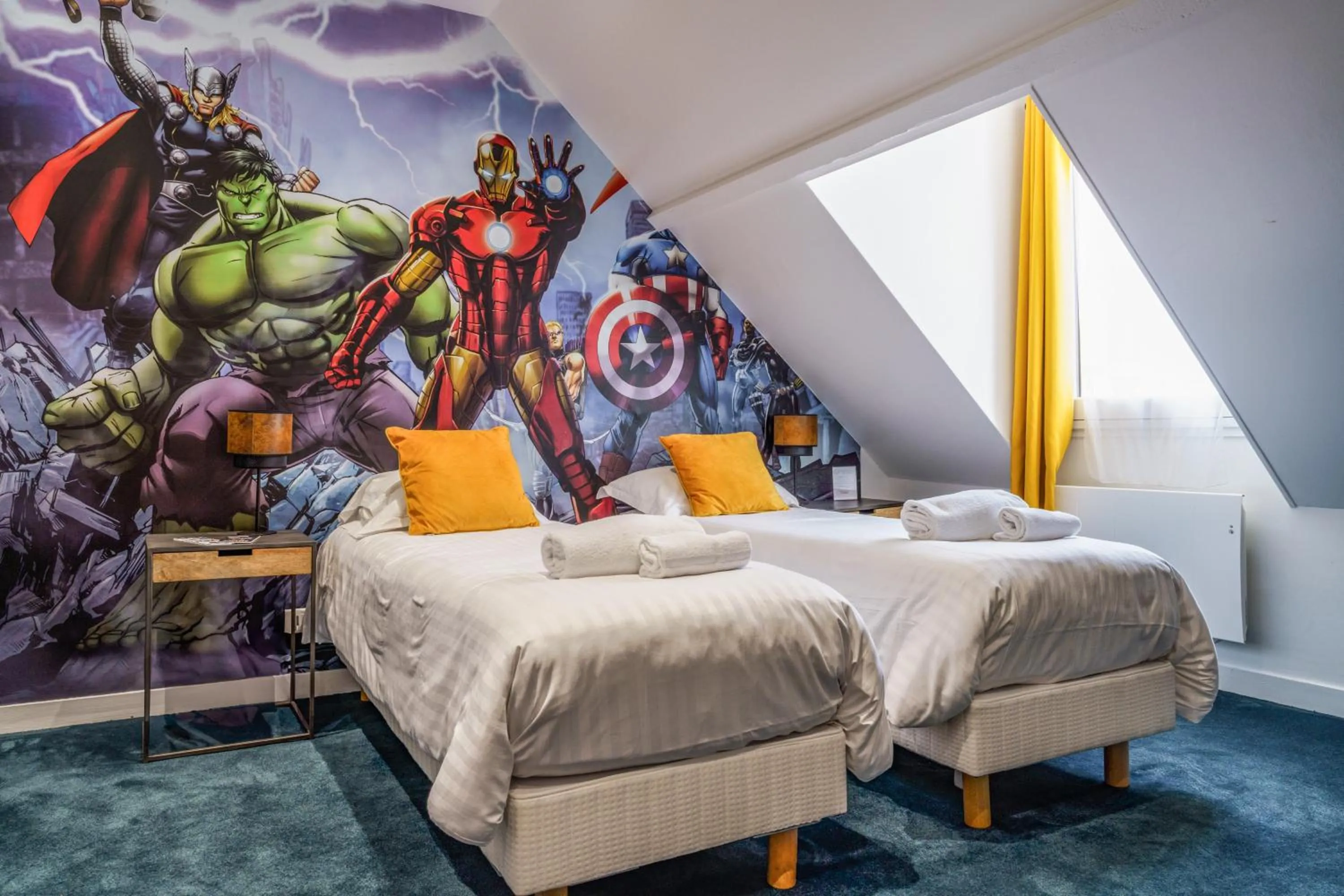 Bedroom, Bed in The Originals Boutique, Hôtel Le George , Loches