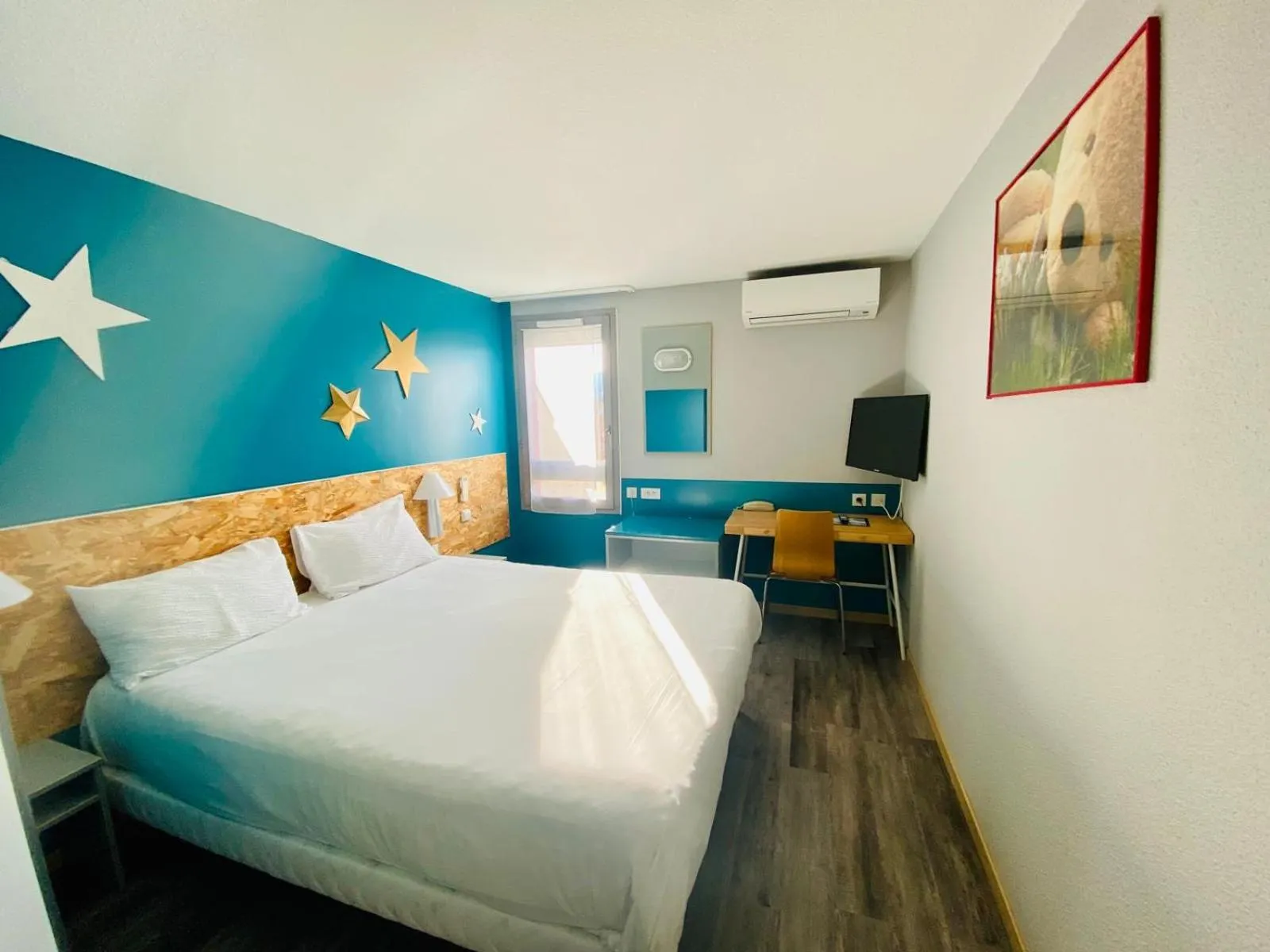 Bedroom, Bed in NESTOR HOTEL GAP et Restaurant