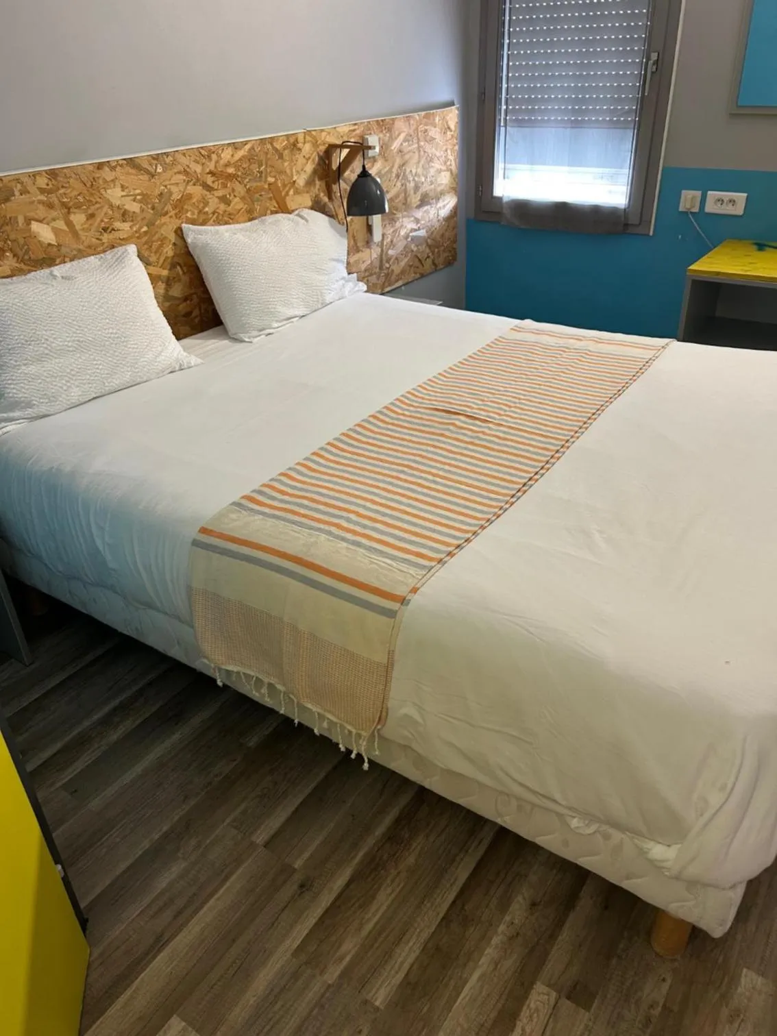 Bed in NESTOR HOTEL GAP et Restaurant