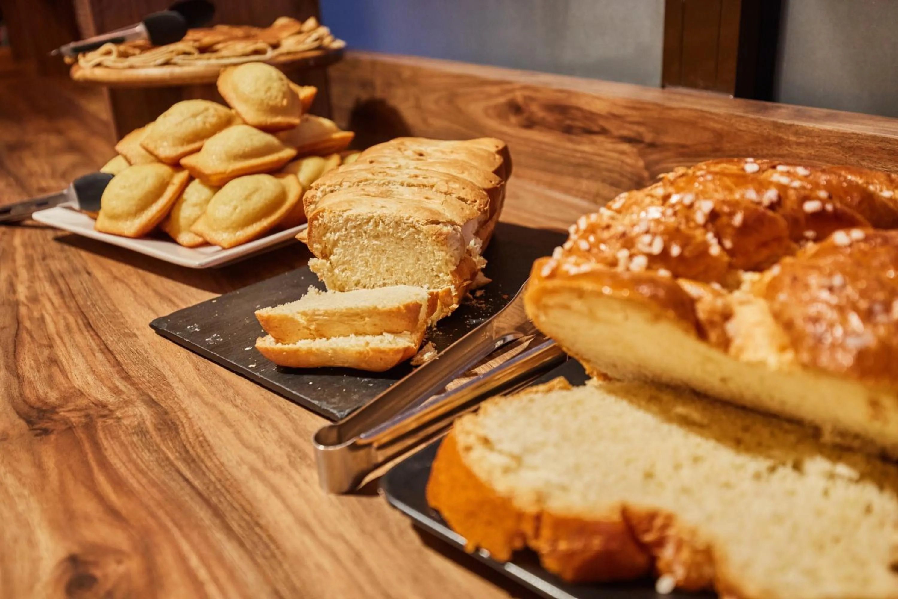 Breakfast in Appart Hotel Odalys City Aix en Provence L'Atrium