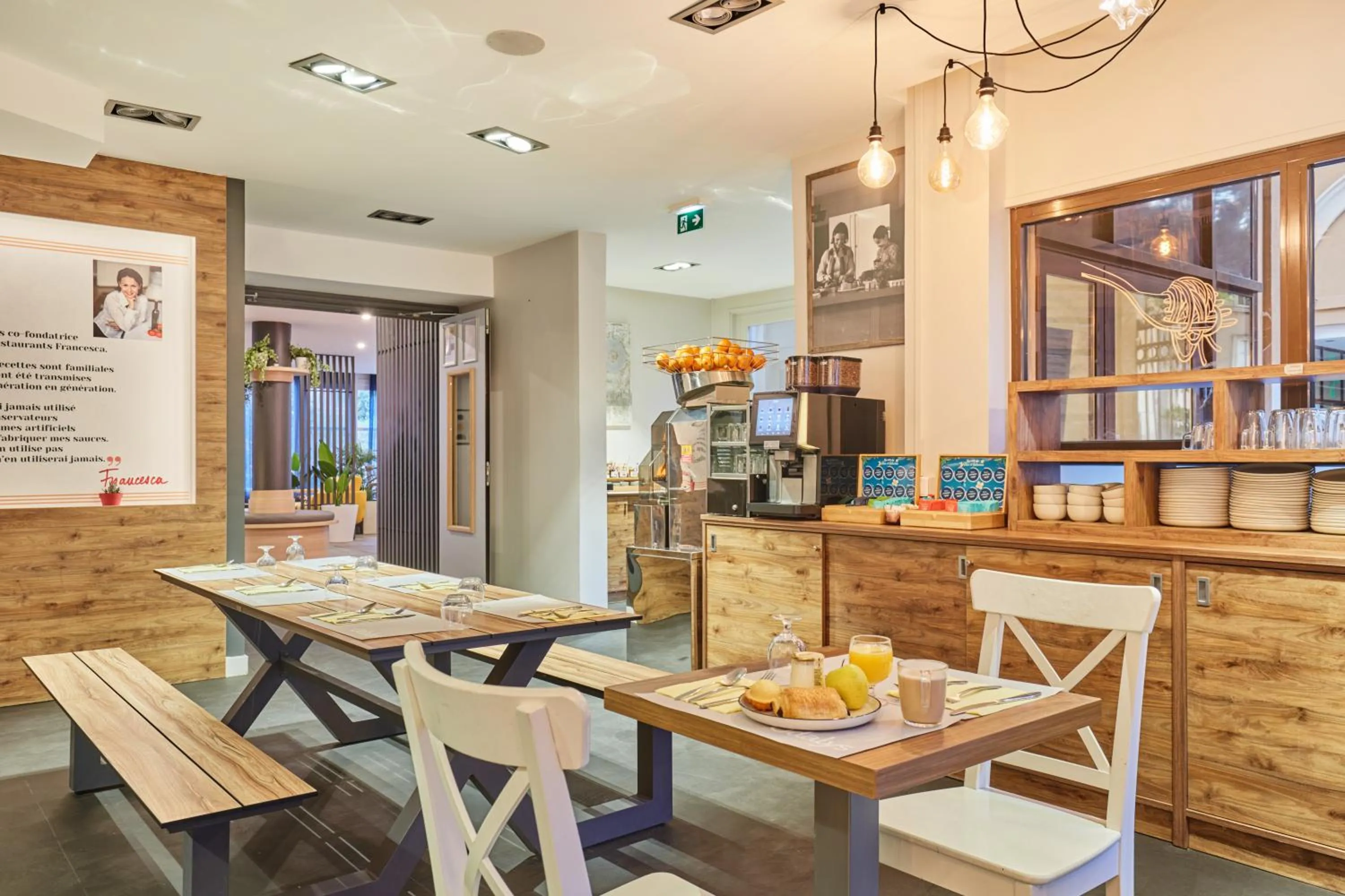 Breakfast in Appart Hotel Odalys City Aix en Provence L'Atrium