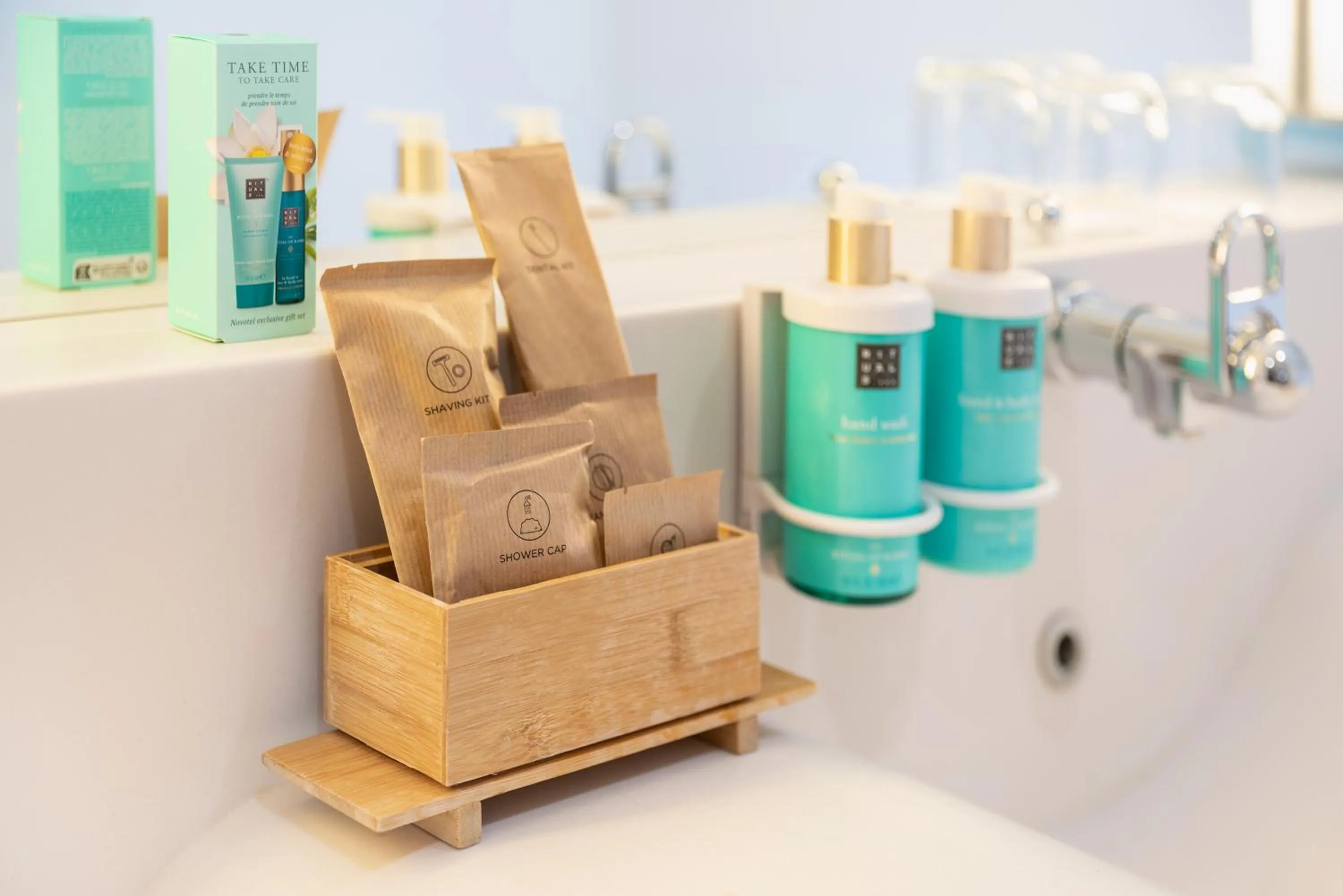 Bathroom in Novotel Paris Est