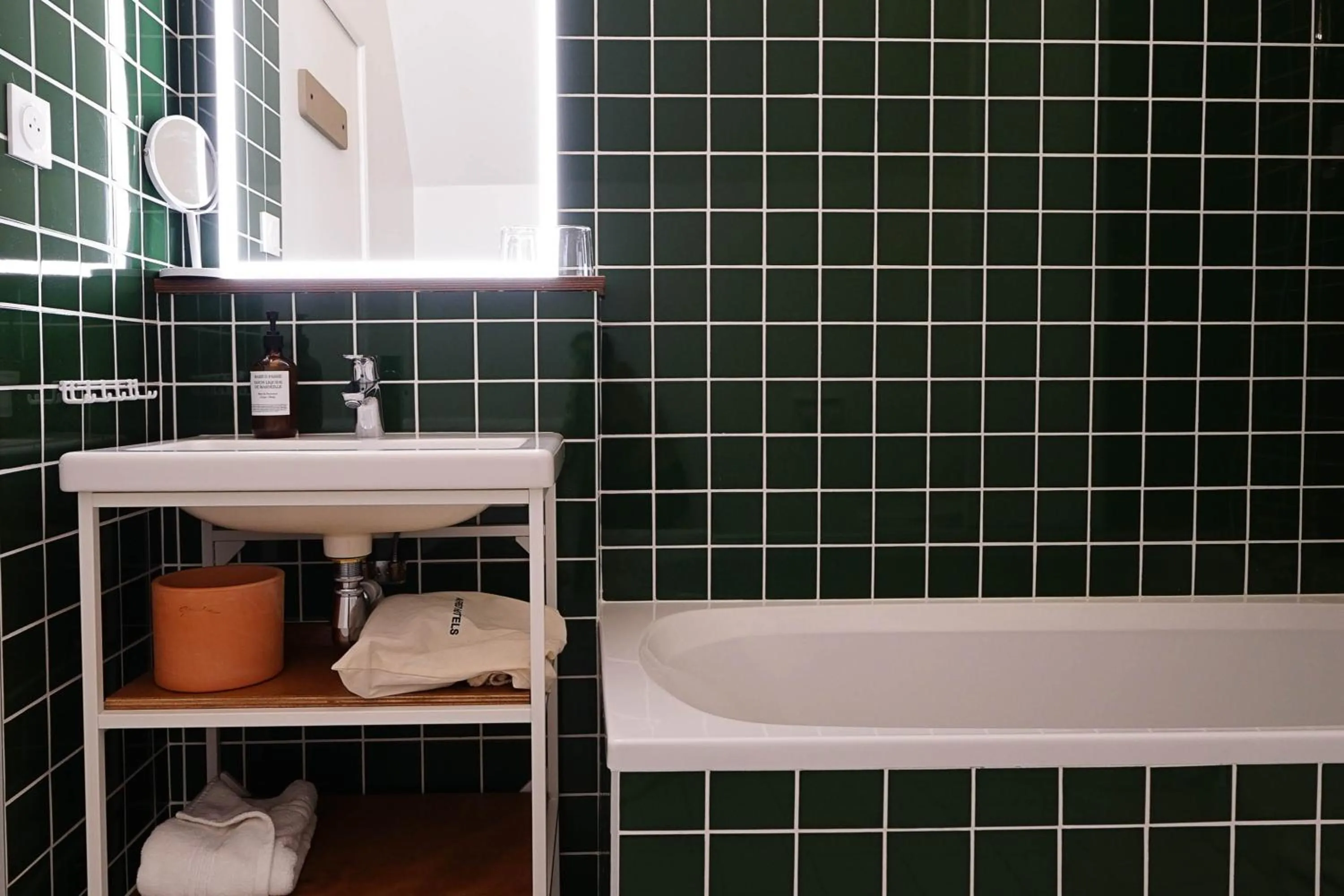 Bathroom in ALFRED HOTELS Compiègne