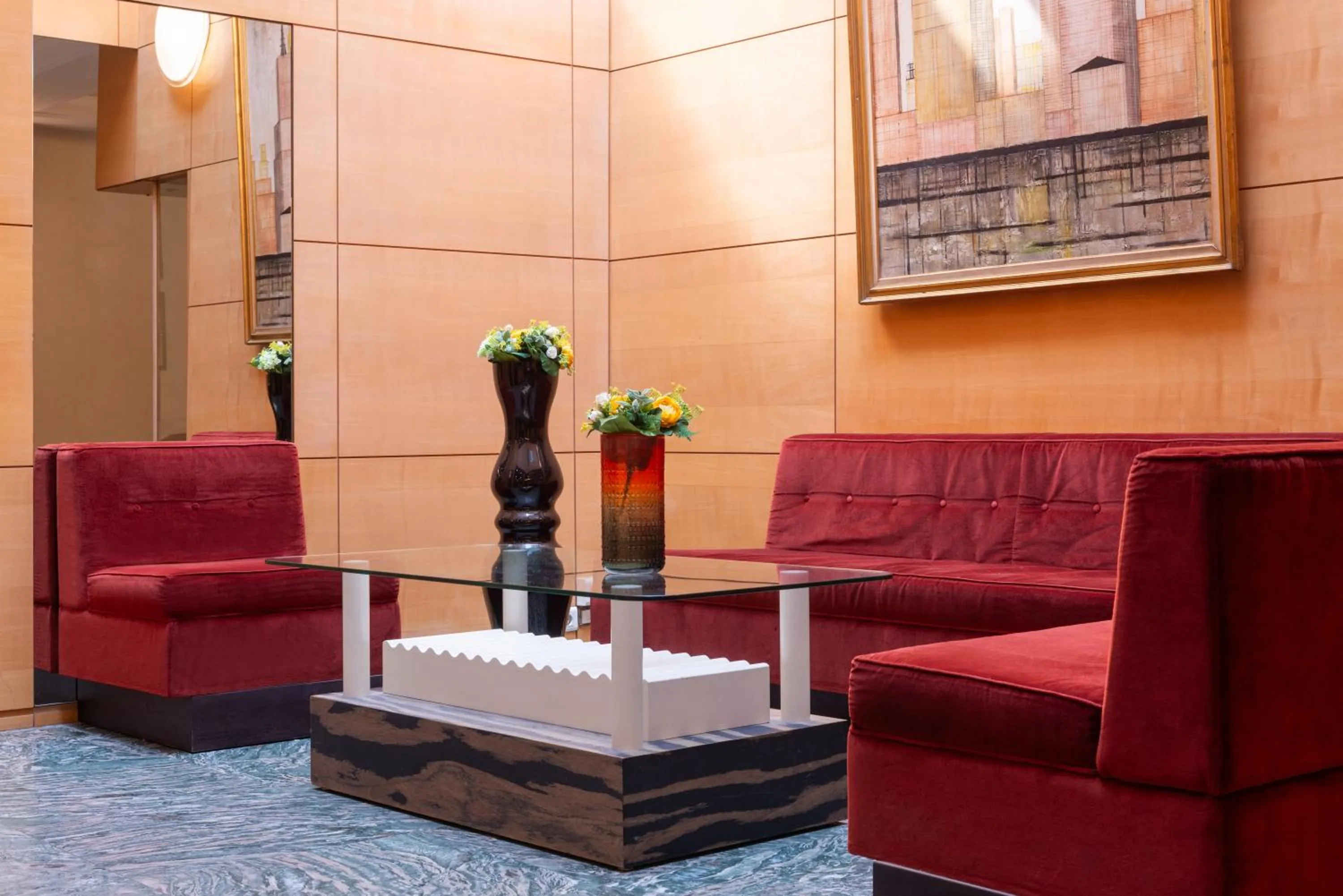 Lobby or reception in Le Patio Bastille