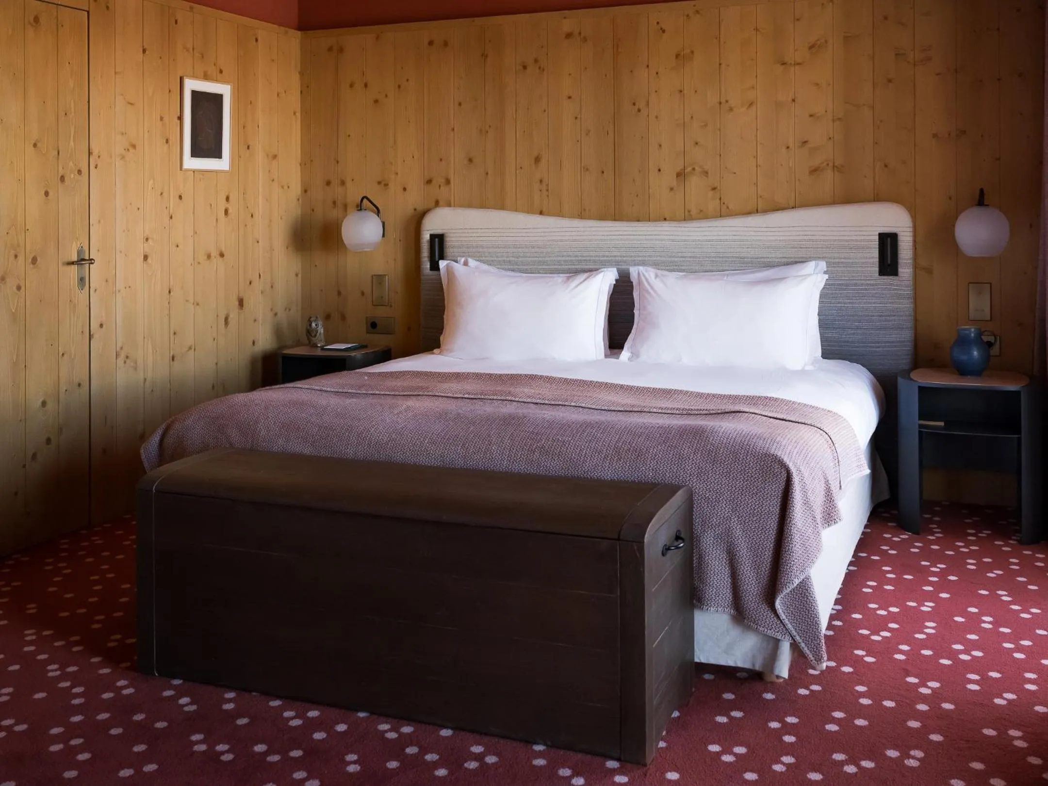 Bedroom, Bed in Hotel Le Coucou Méribel