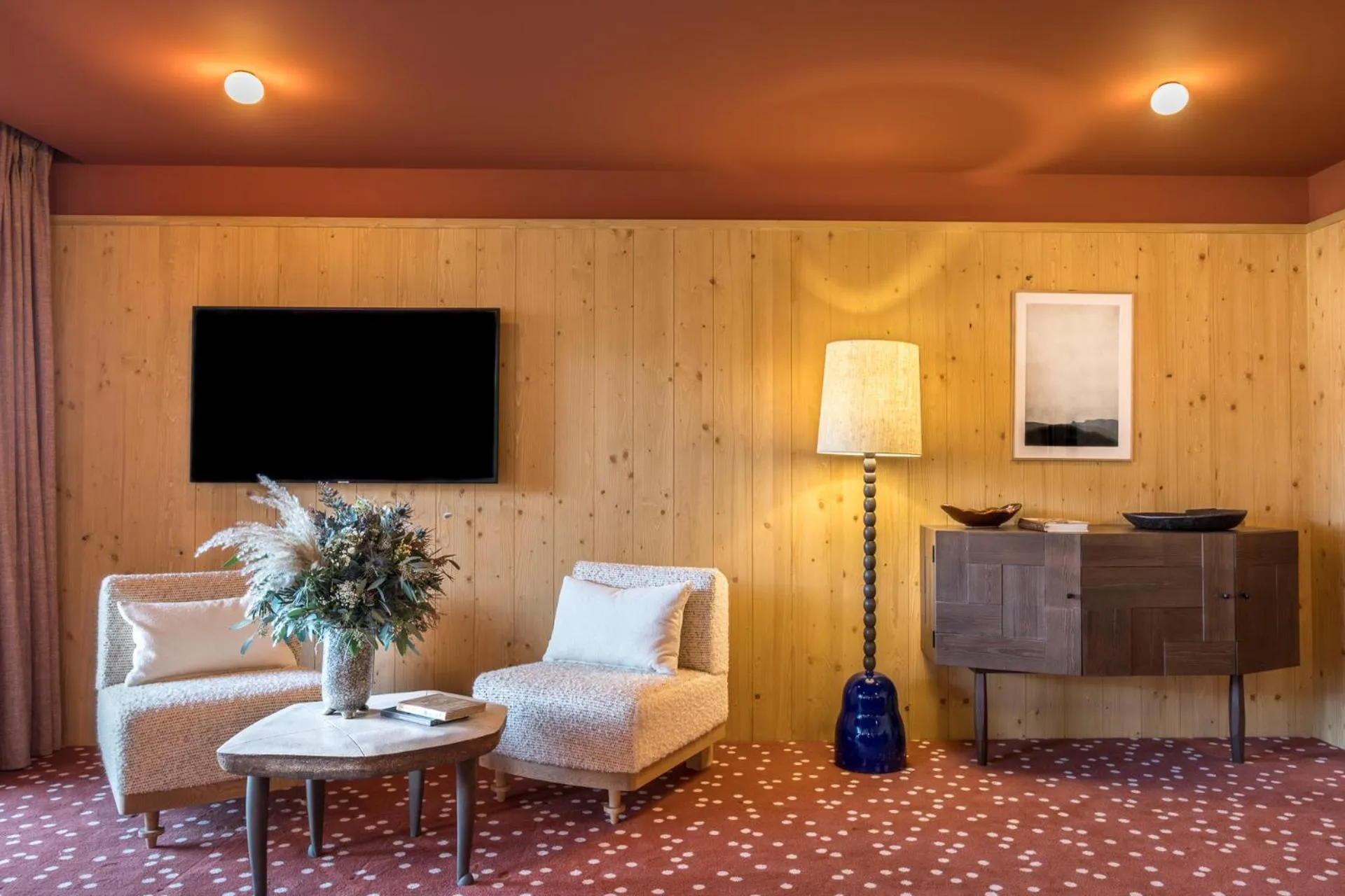 Seating area in Hotel Le Coucou Méribel