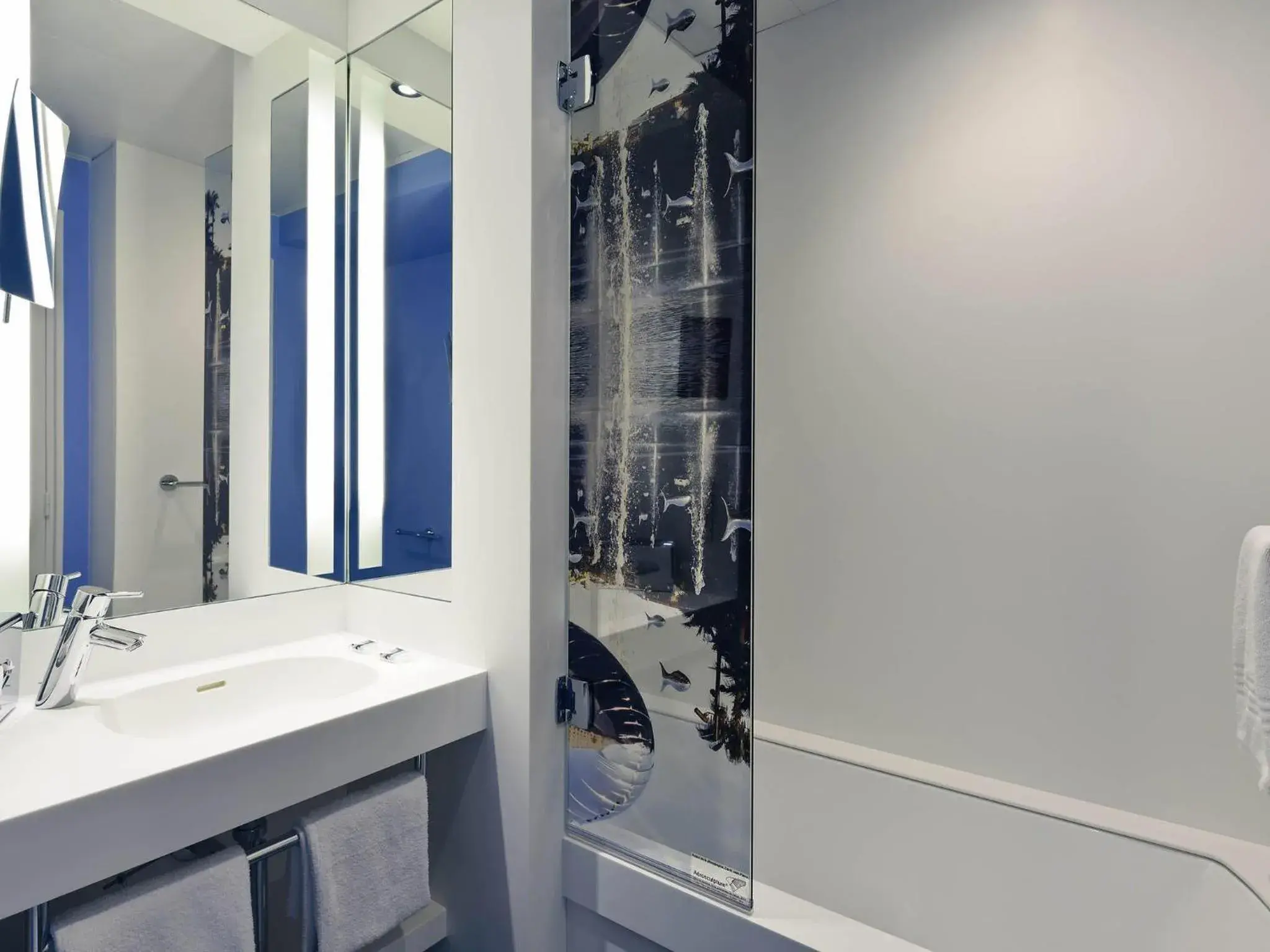 Classic Twin Room in Mercure Nice Centre Notre Dame Classic Twin Room in Mercure Nice Centre Notre Dame