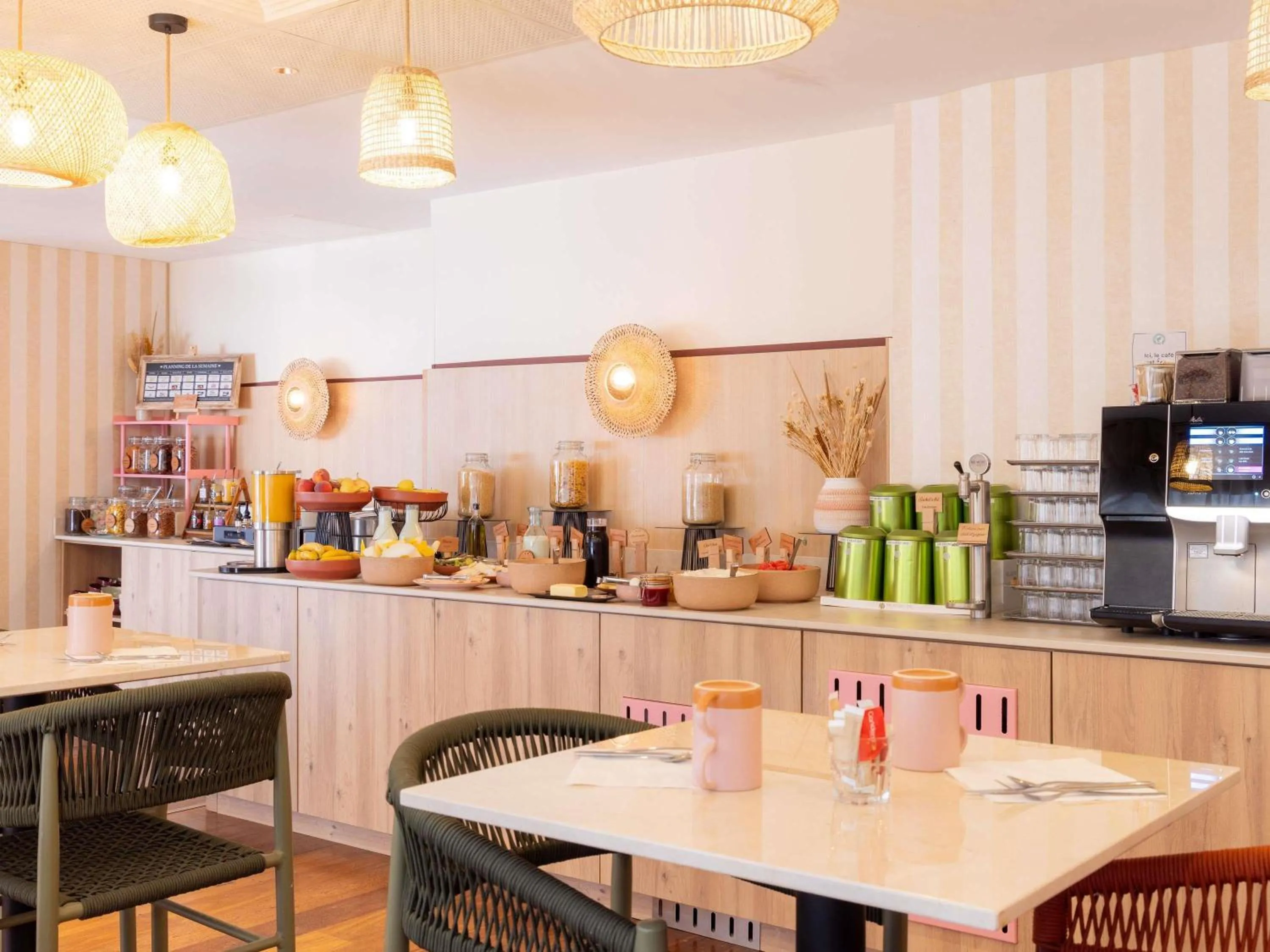 Breakfast in Mercure Nice Centre Notre Dame