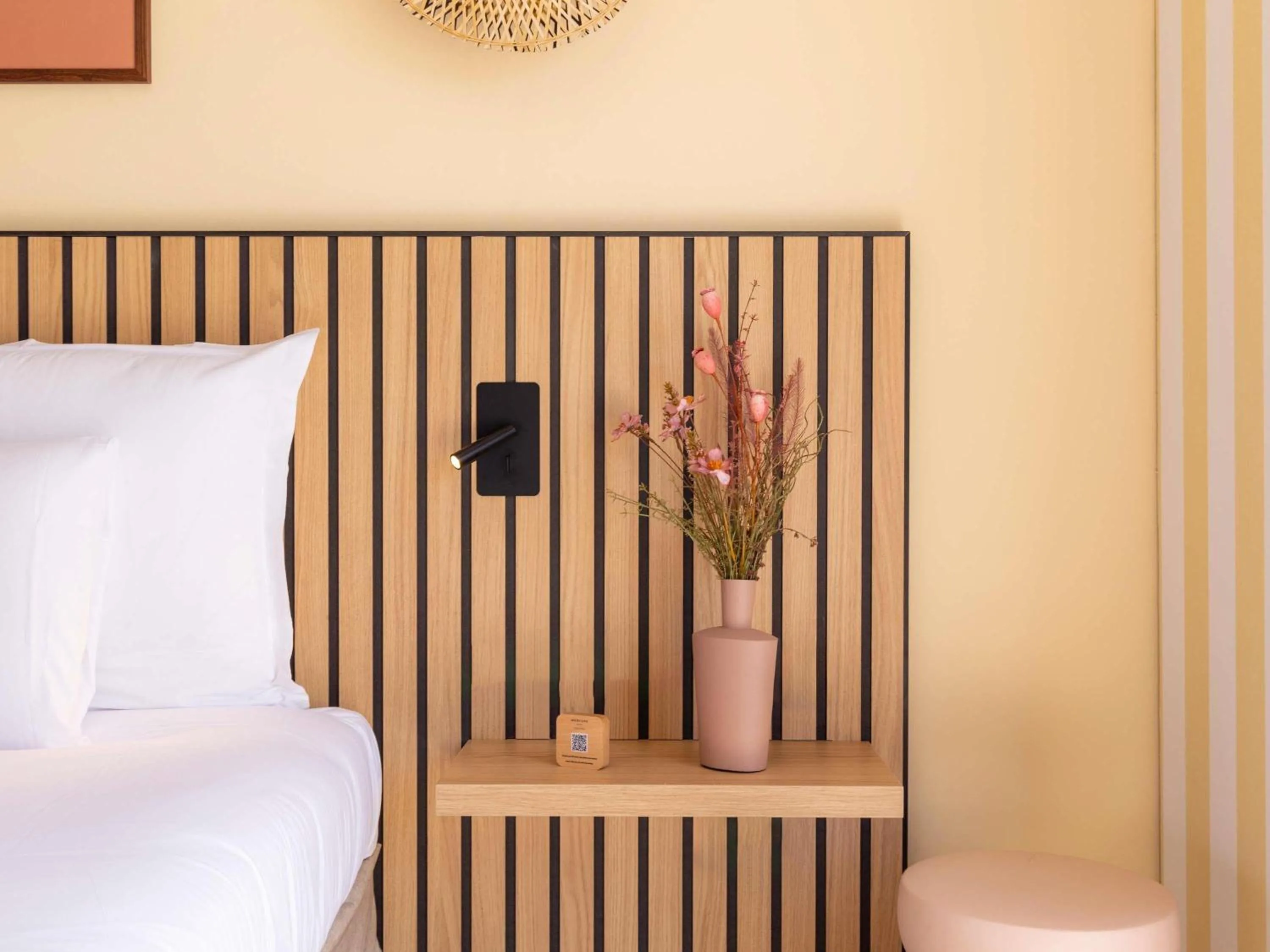 Photo of the whole room, Bed in Mercure Nice Centre Notre Dame