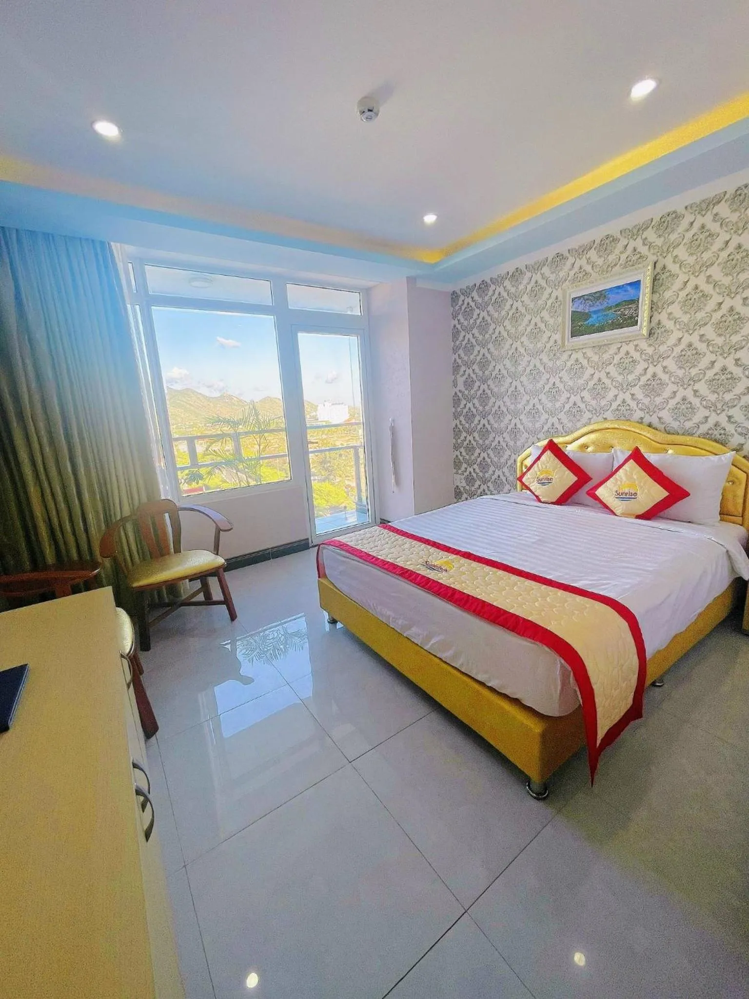 Khách sạn Sunrise Ninh Thuận