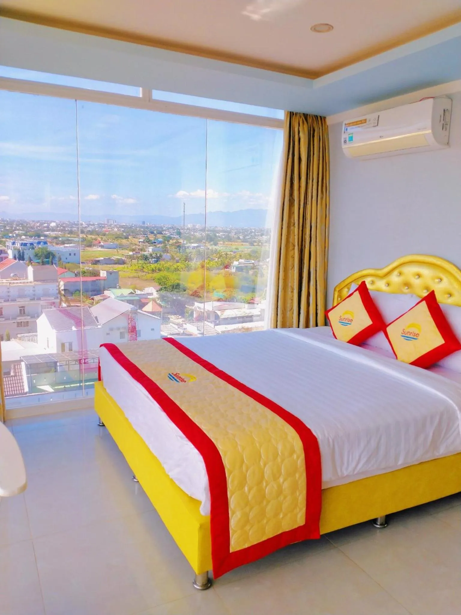Photo of the whole room in Khách sạn Sunrise Ninh Thuận