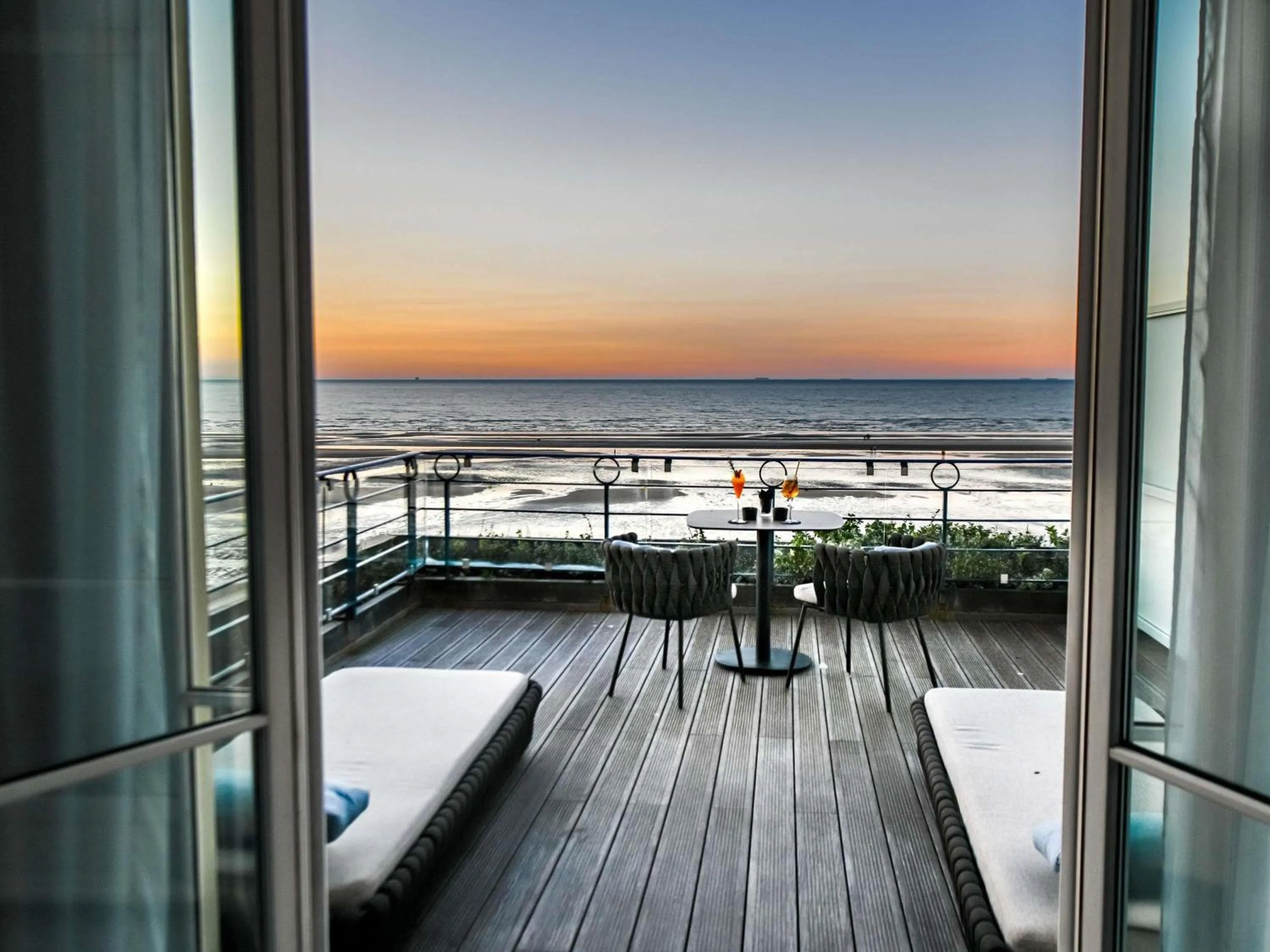 Bedroom, Bed in Le Grand Hotel de Cabourg - MGallery Collection