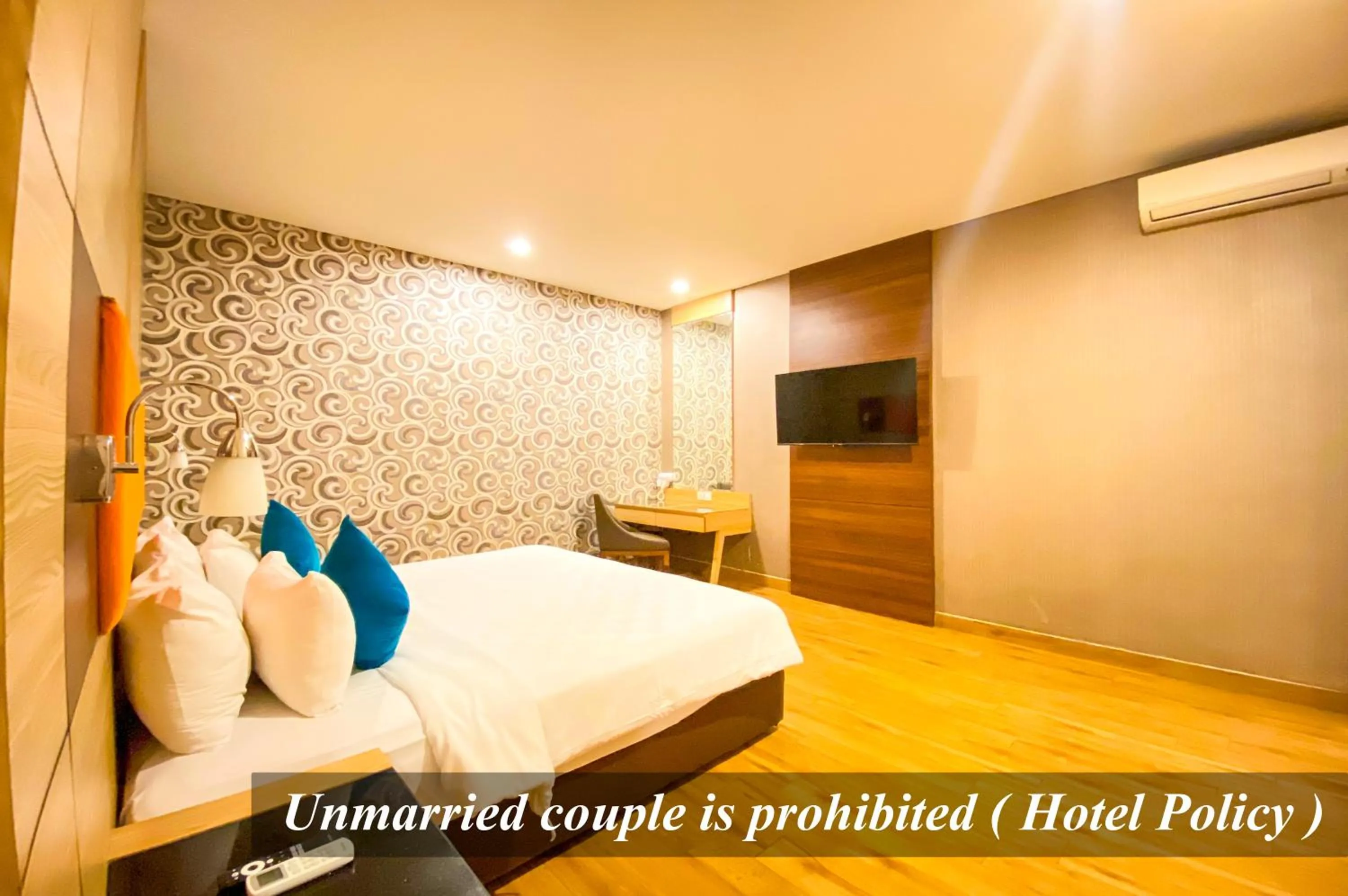 Bed in Hotel Gren Alia Jakarta