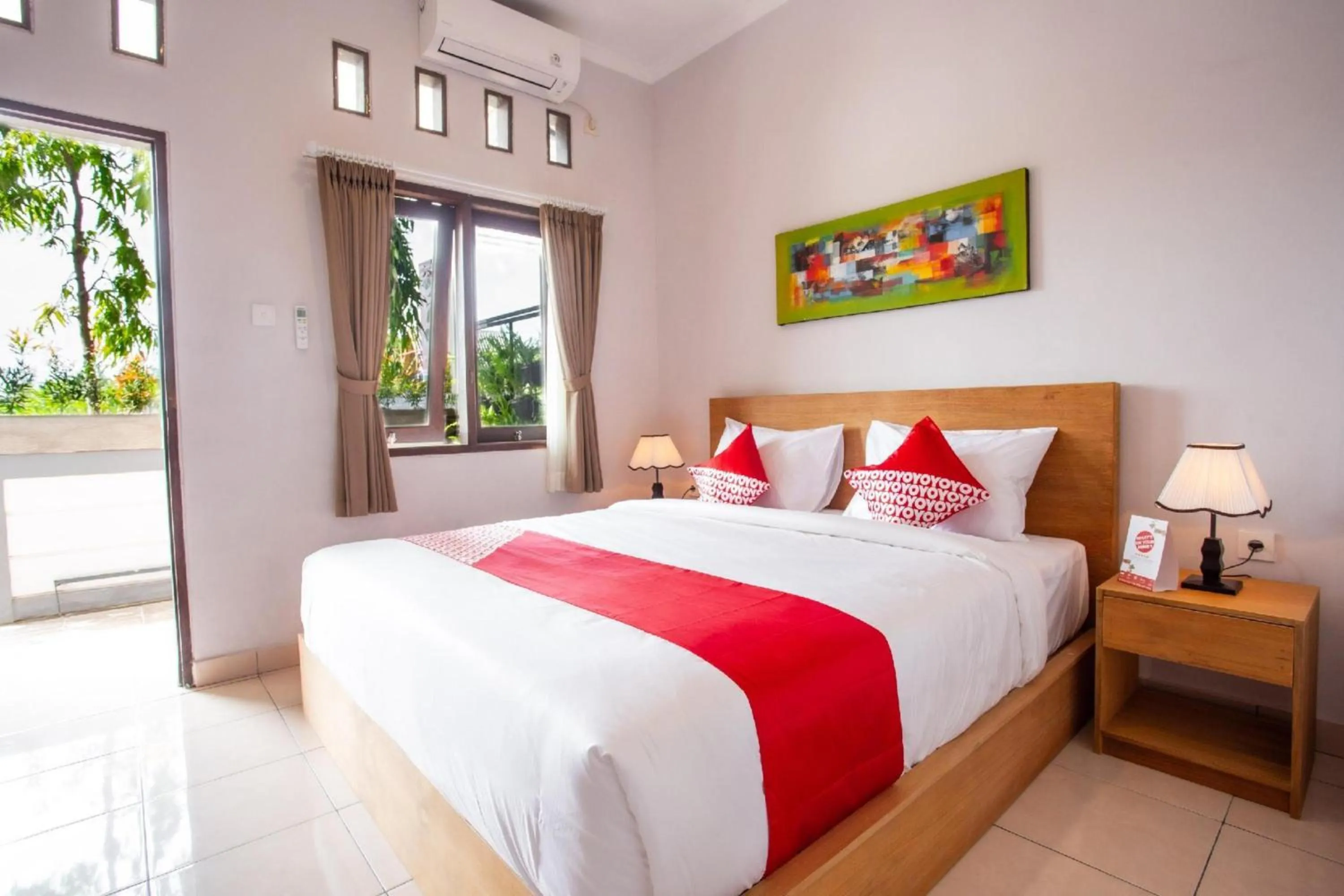 Photo of the whole room, Bed in Hotel O Pondok 789 Near Canggu Echo beach
