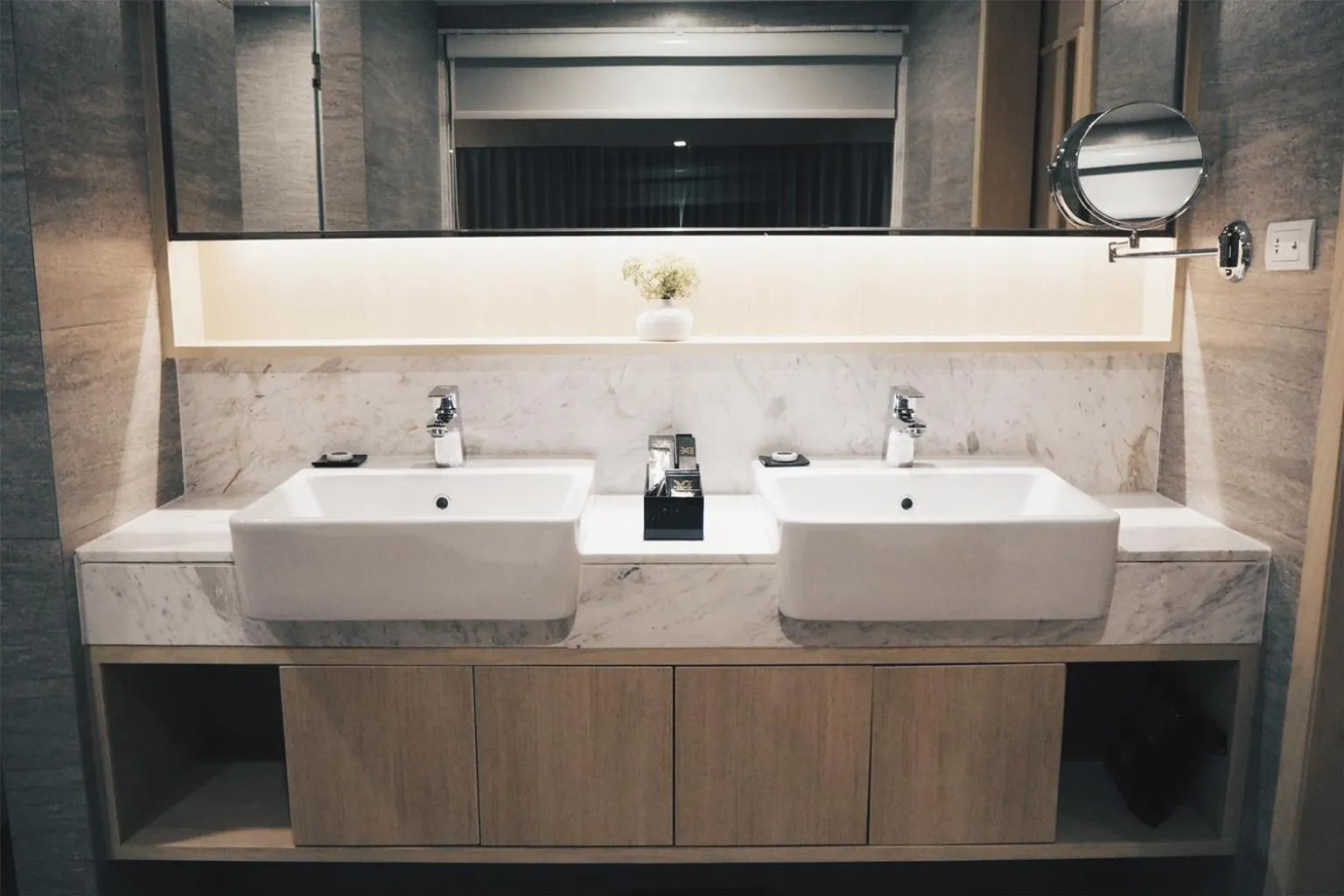 Bathroom in Eleven Hotel Bangkok Sukhumvit 11