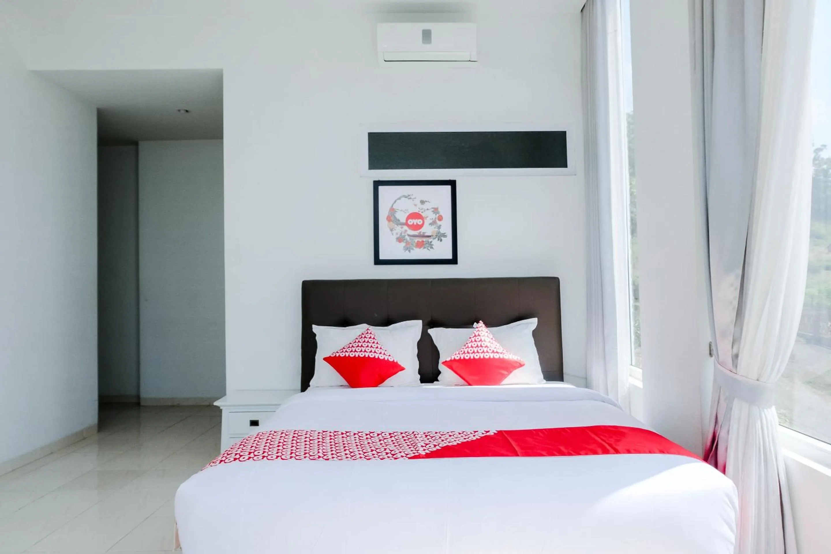 Bedroom, Bed in Hotel O Batu near Jatim Park formerly Villa Bukit Panderman Residence