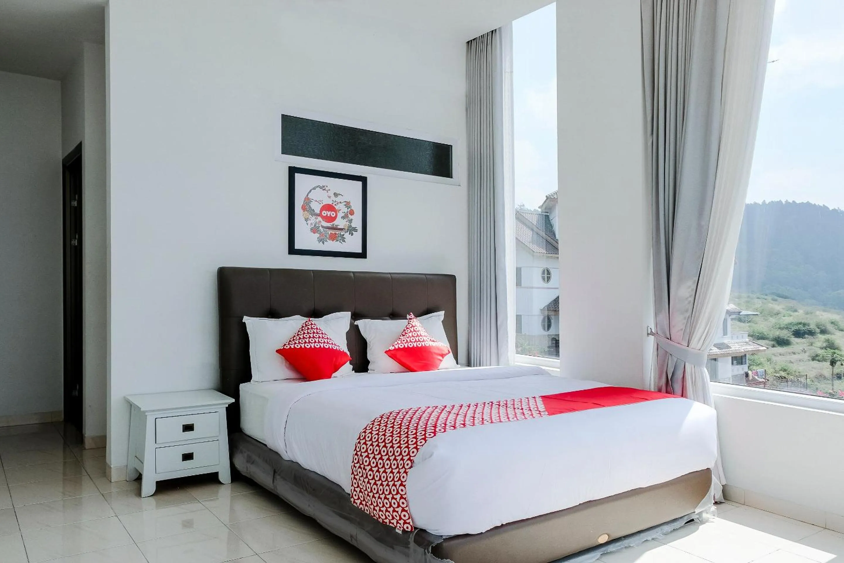 Bedroom, Bed in Hotel O Batu near Jatim Park formerly Villa Bukit Panderman Residence