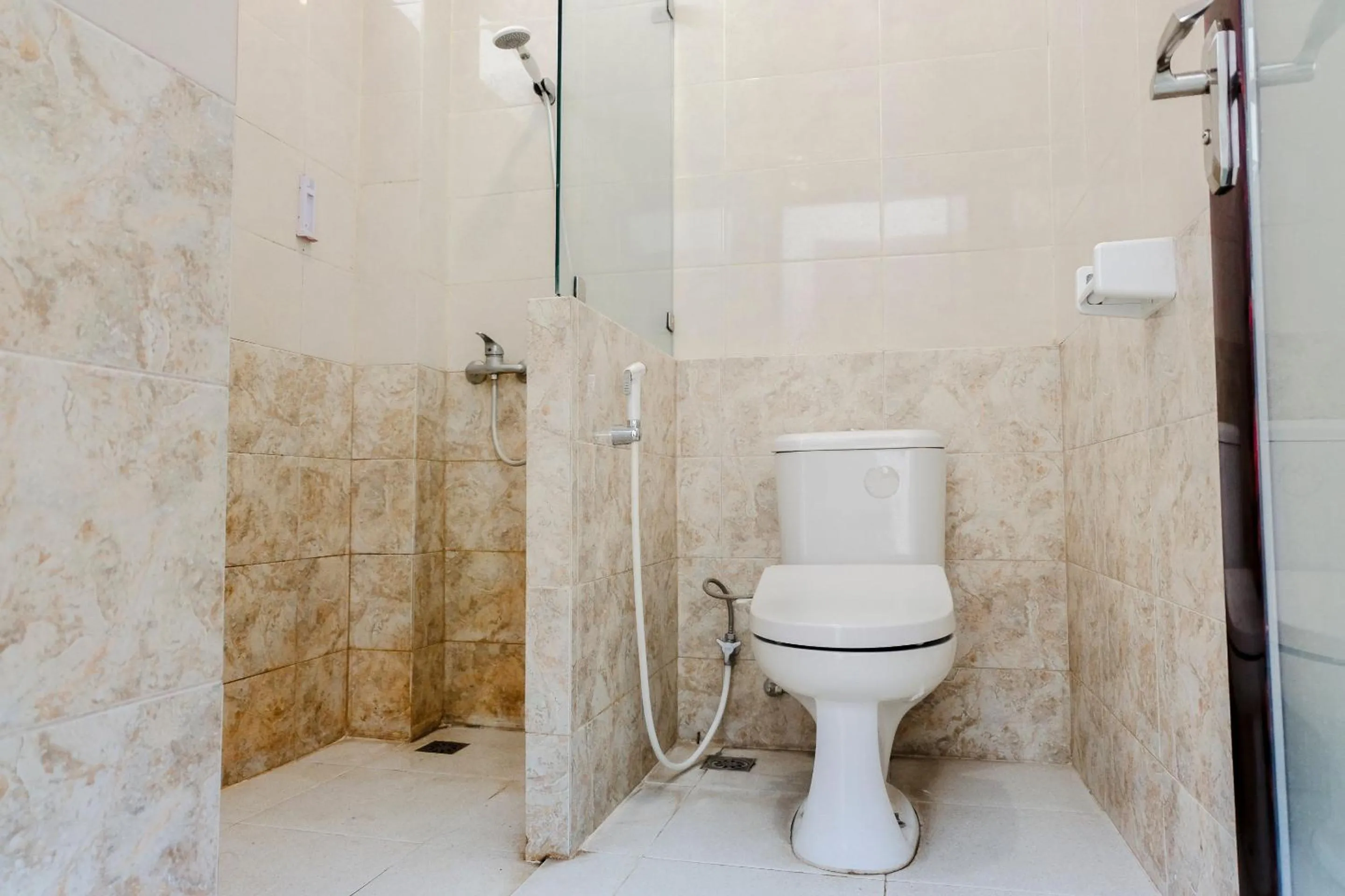 Bathroom in Hotel O Batu near Jatim Park formerly Villa Bukit Panderman Residence