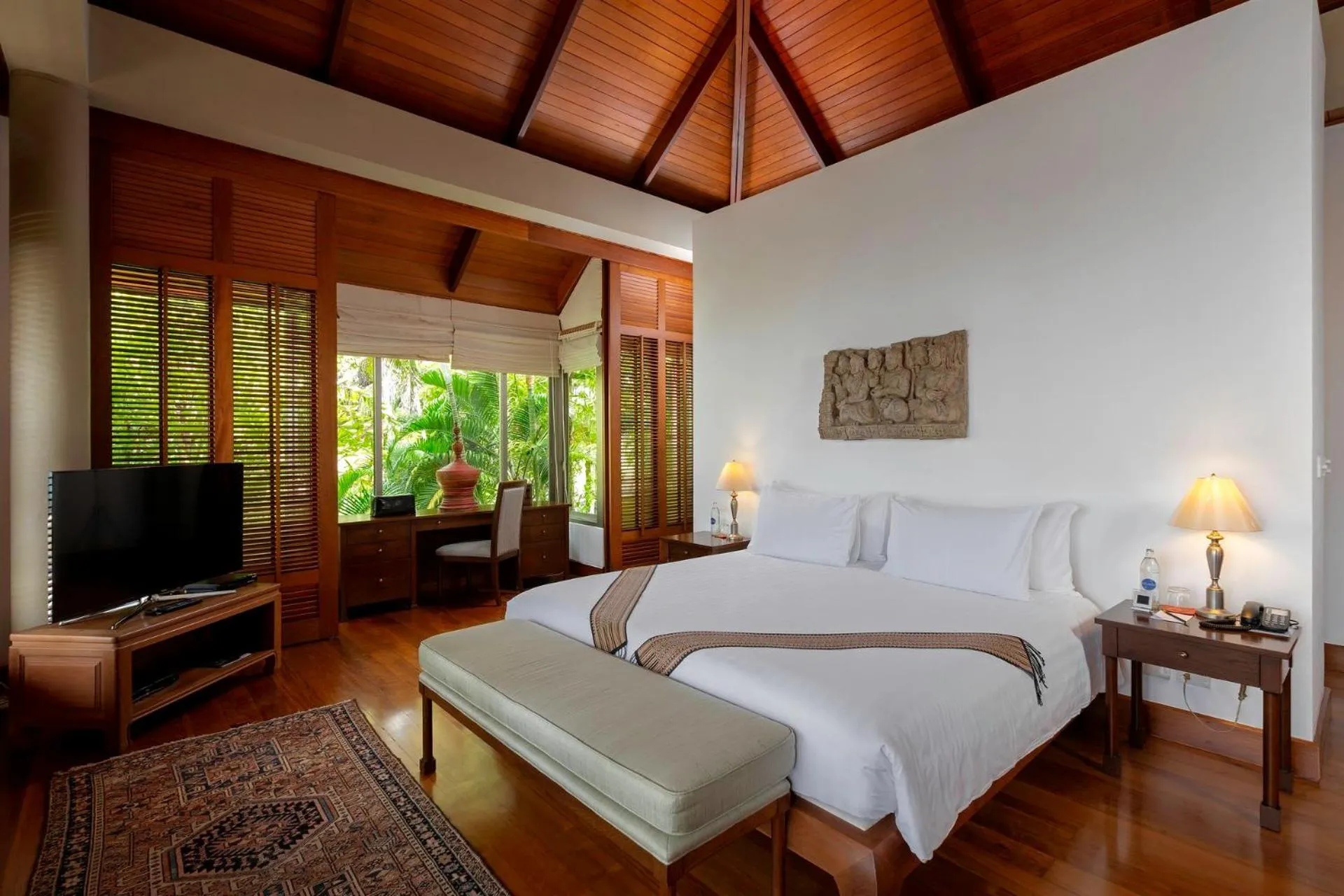 Communal lounge/ TV room, Bed in Villa Praison