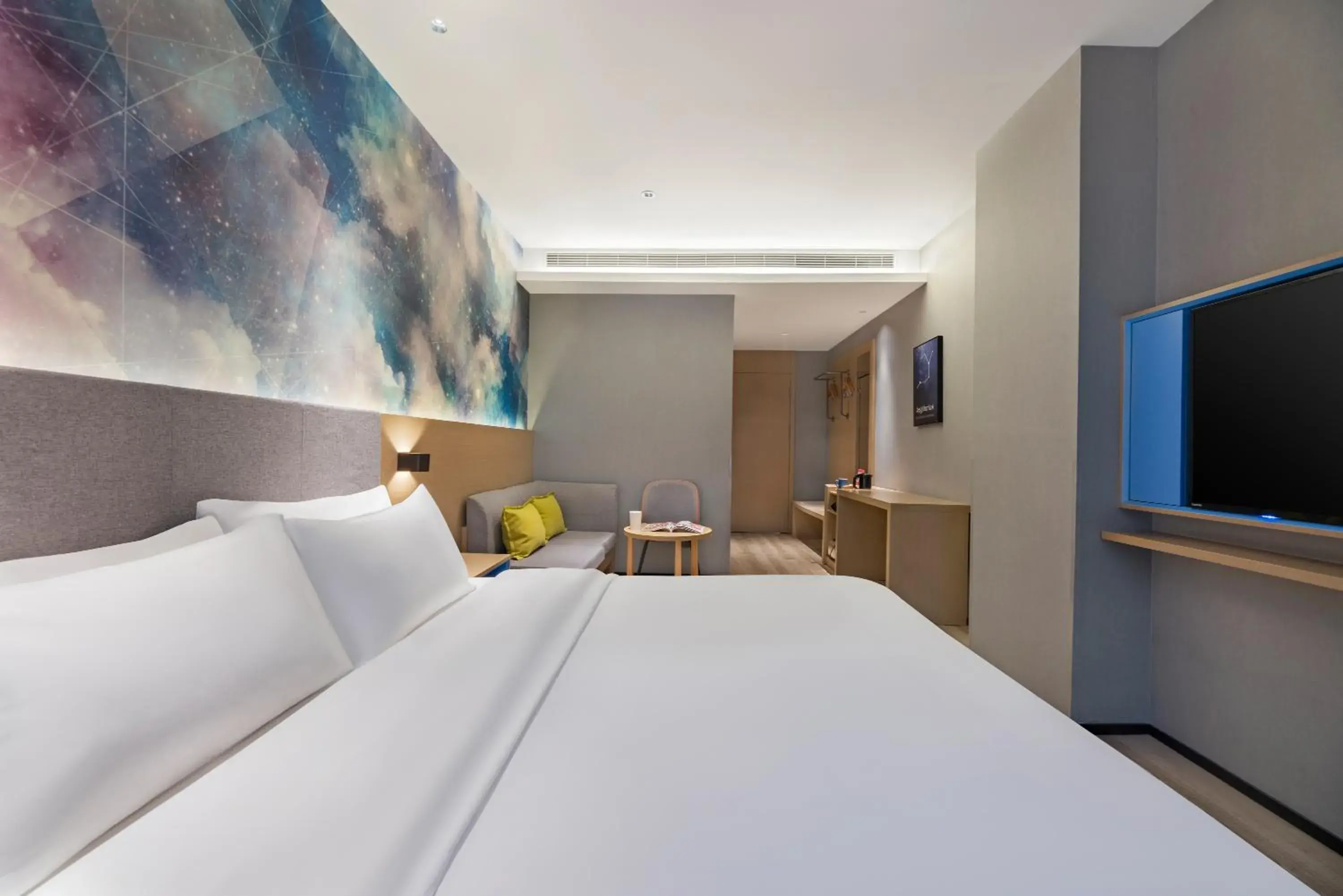 Superior Queen Room in StarWay Hotel - Xi'an Bell Tower Muslim Street Superior Queen Room in StarWay Hotel - Xi'an Bell Tower Muslim Street