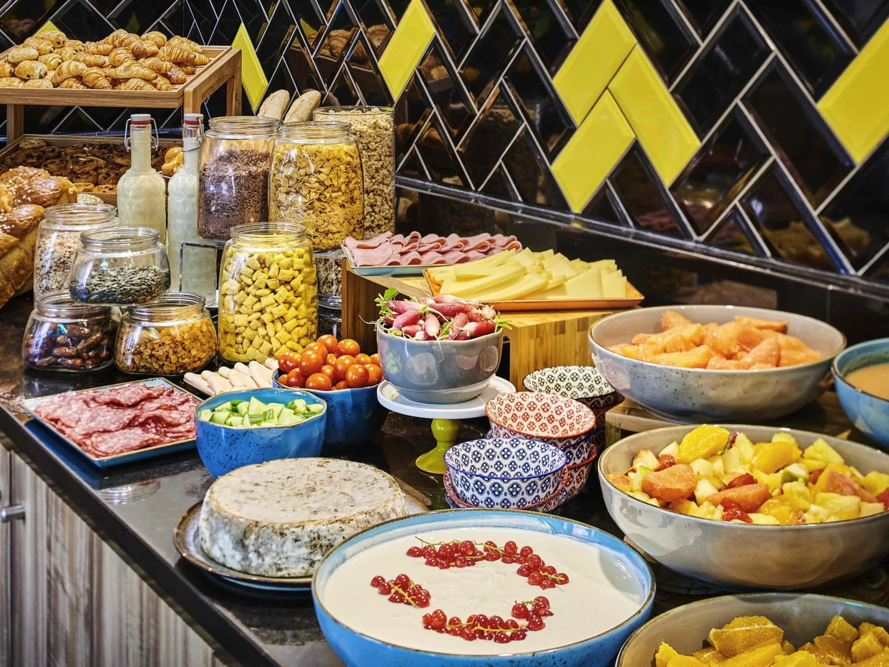 Breakfast in Mercure Paris Gare De Lyon TGV