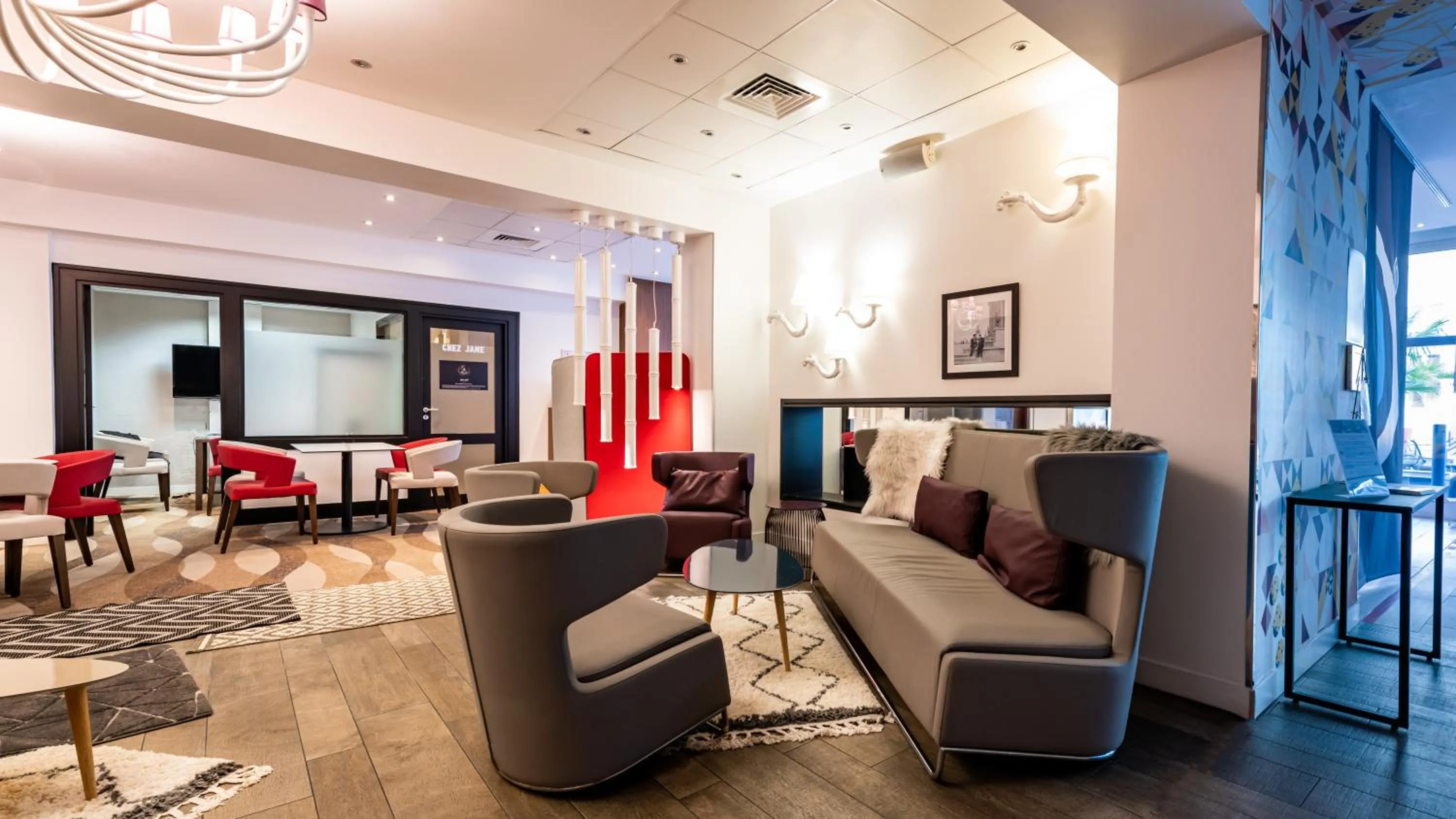 Lounge or bar in Mercure Paris Montmartre Sacré Coeur