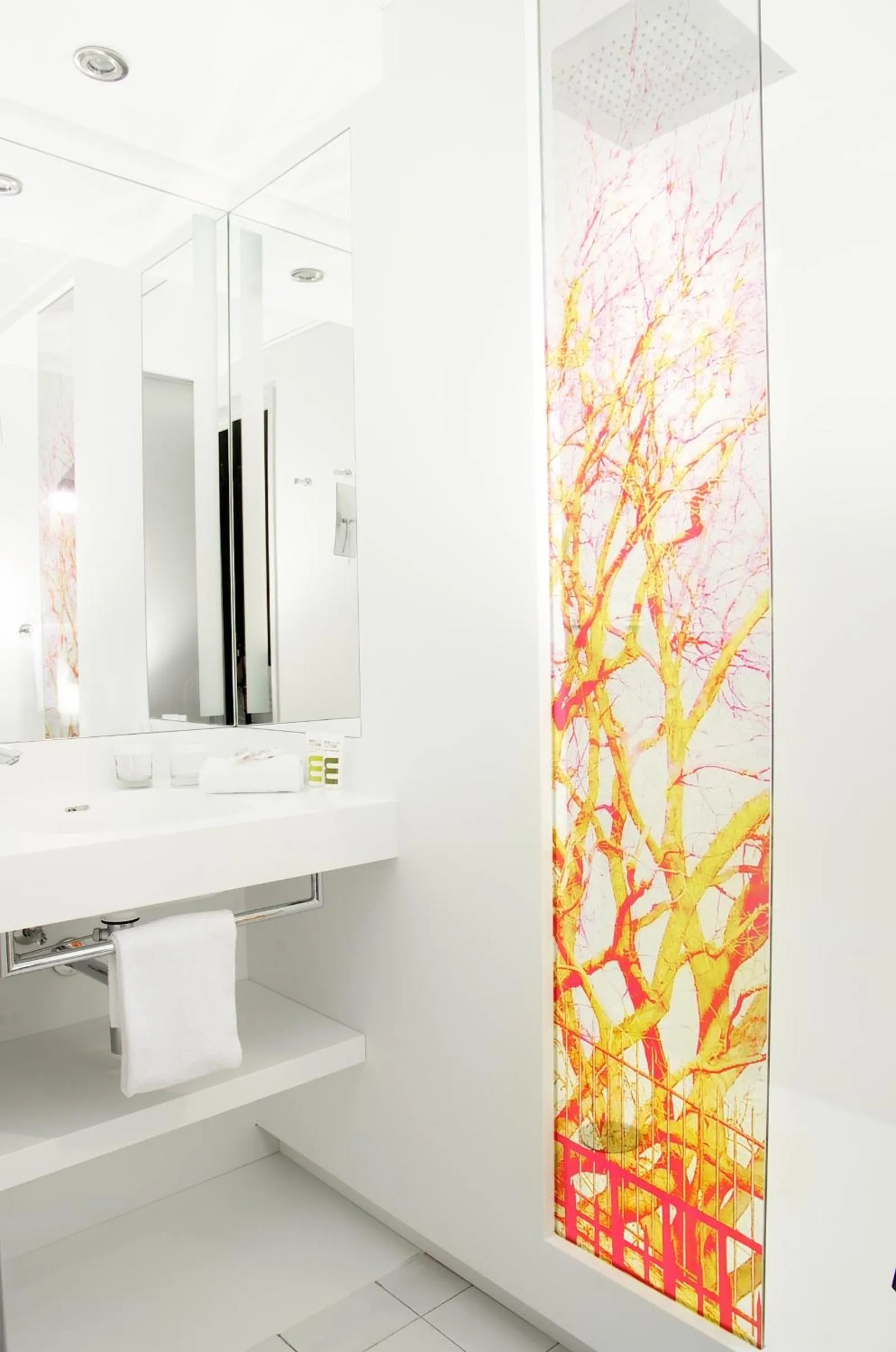 Bathroom in Mercure Paris Montmartre Sacré Coeur