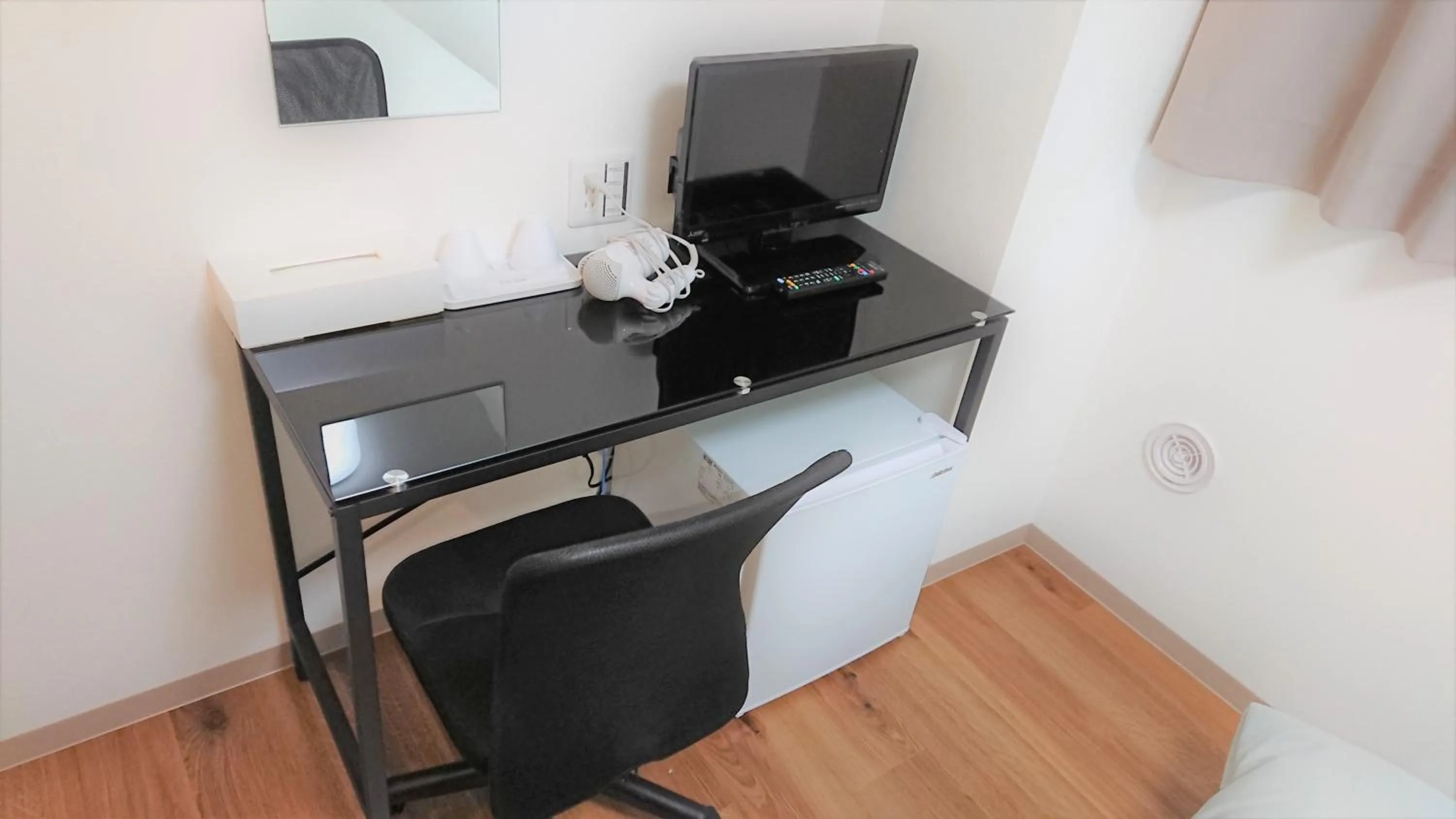 TV and multimedia in Hotel Chuo Bridge