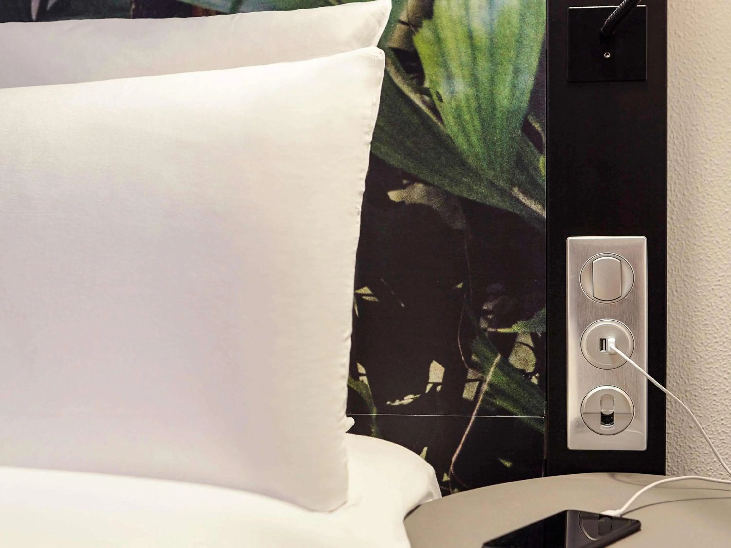 Bedroom in Mercure Paris La Défense