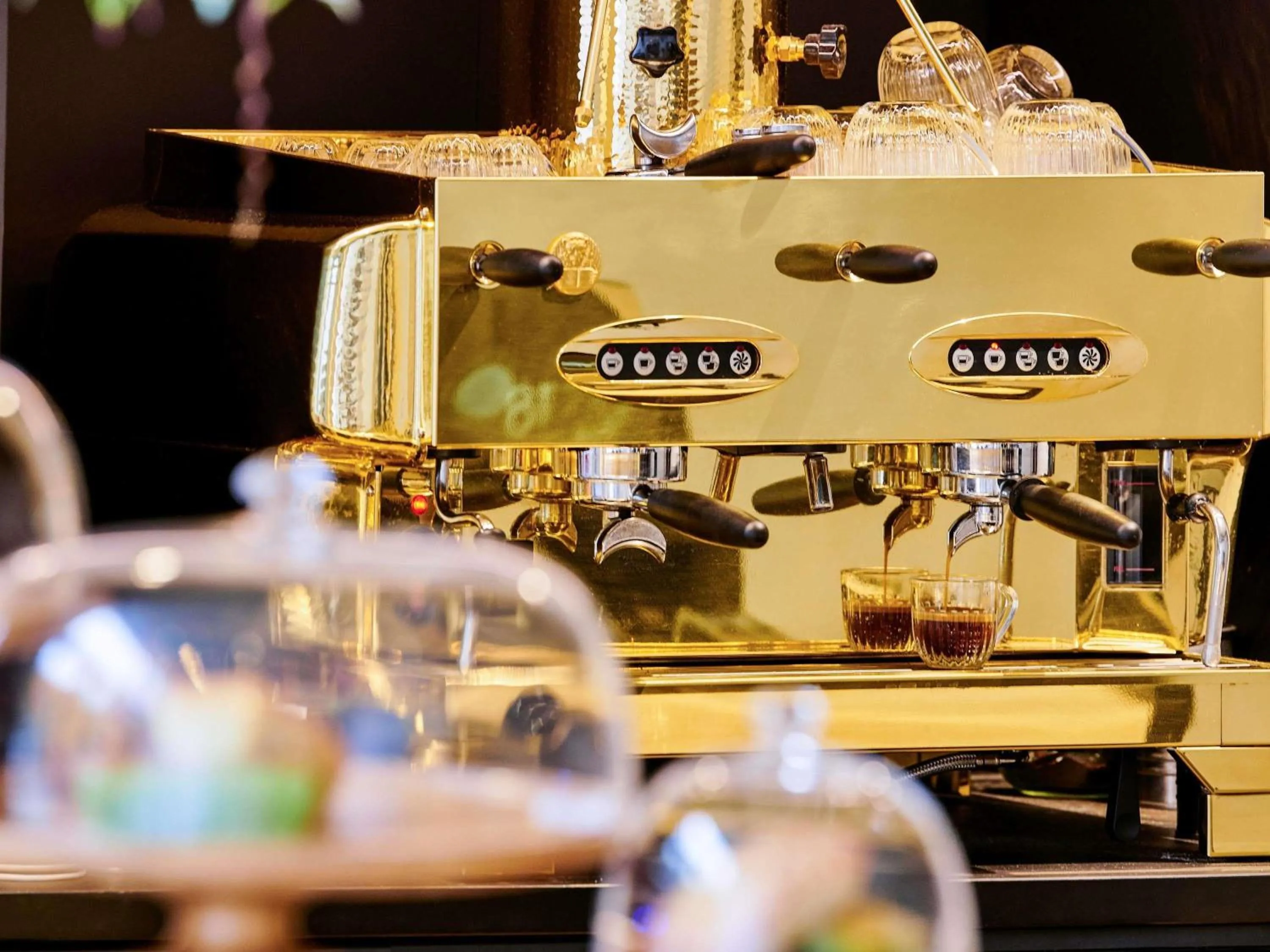 Lounge or bar in Mercure Paris La Défense