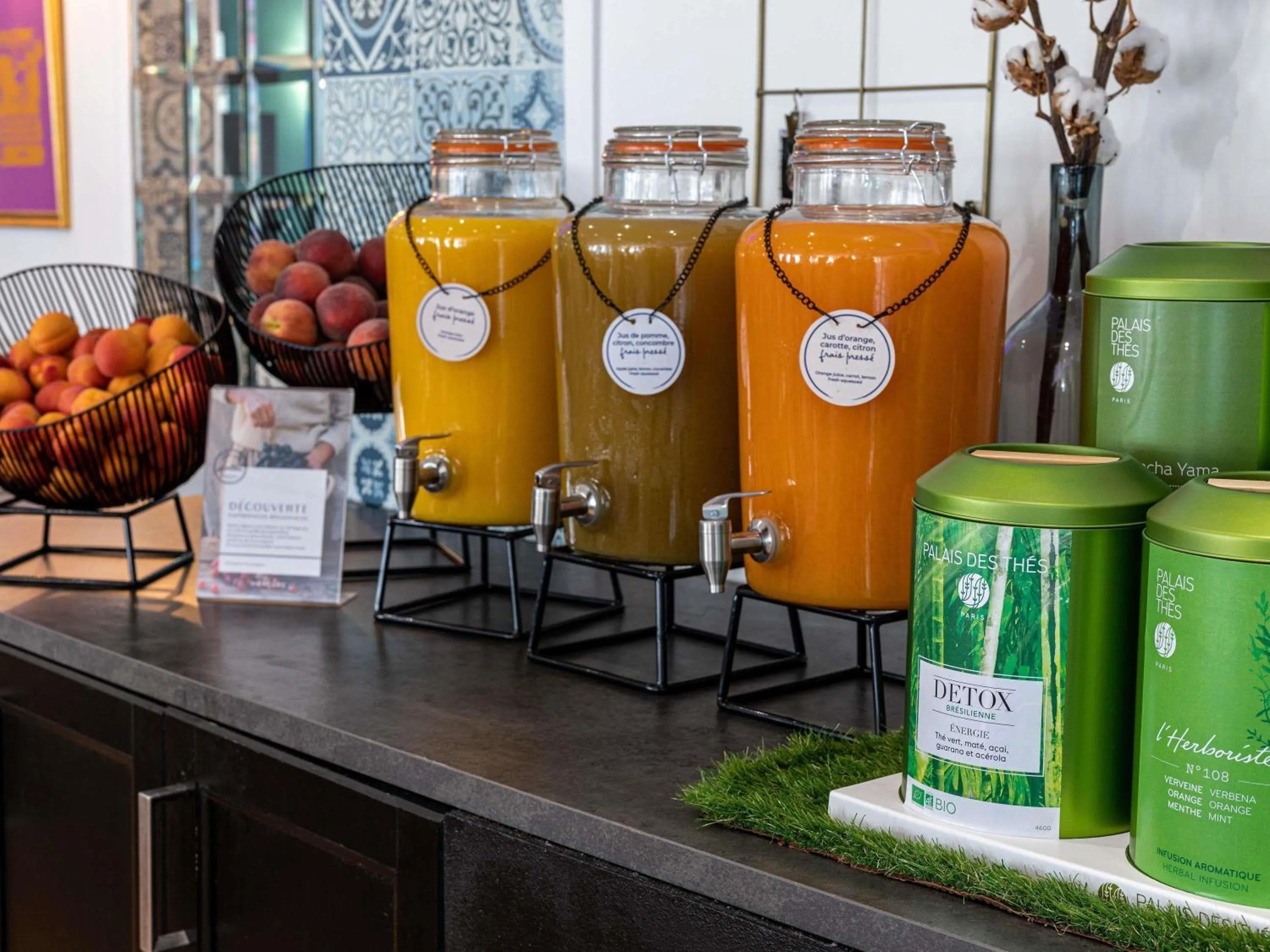 Breakfast in Mercure Paris La Défense