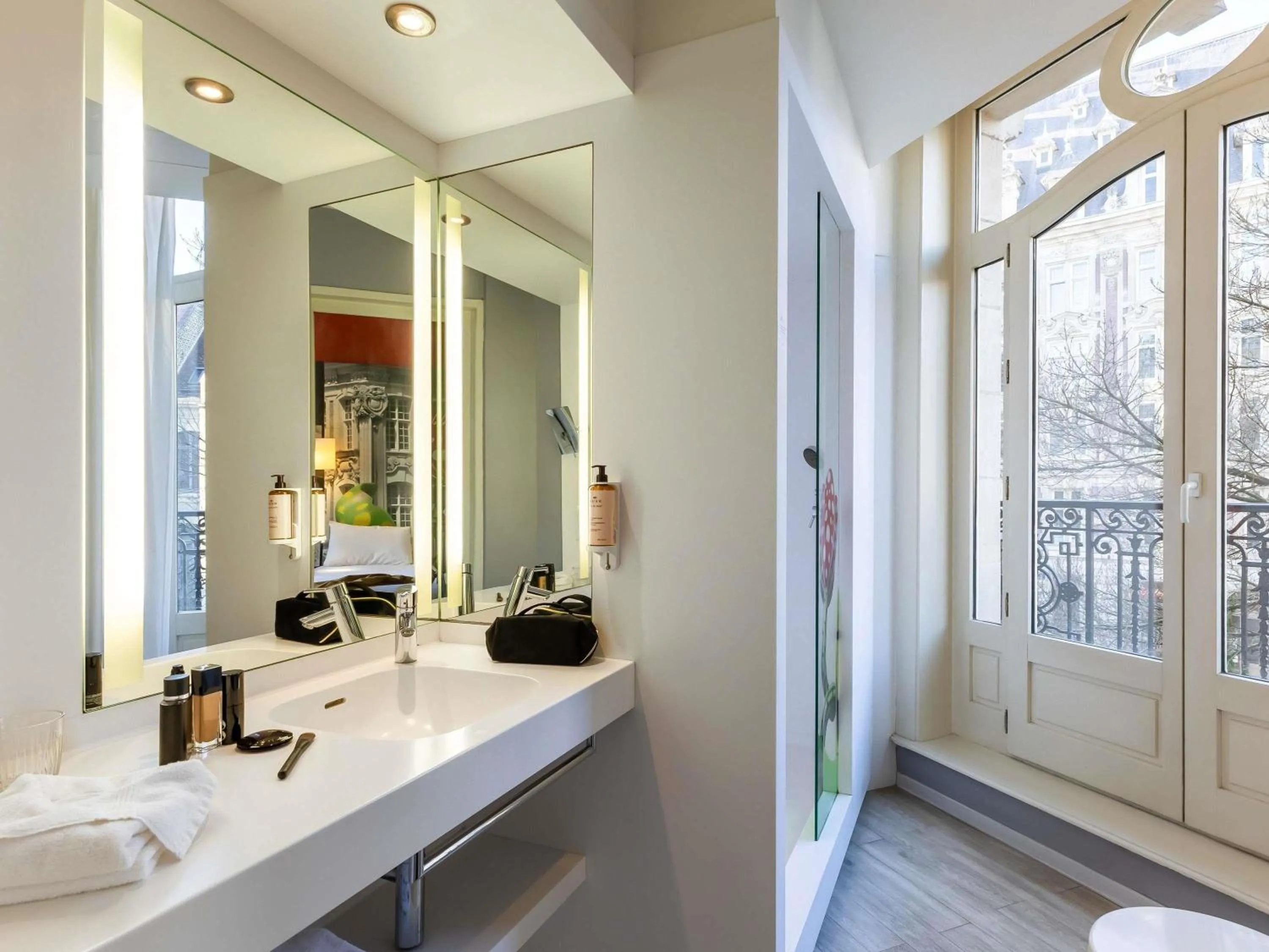 Bedroom in Mercure Lille Centre Grand Place