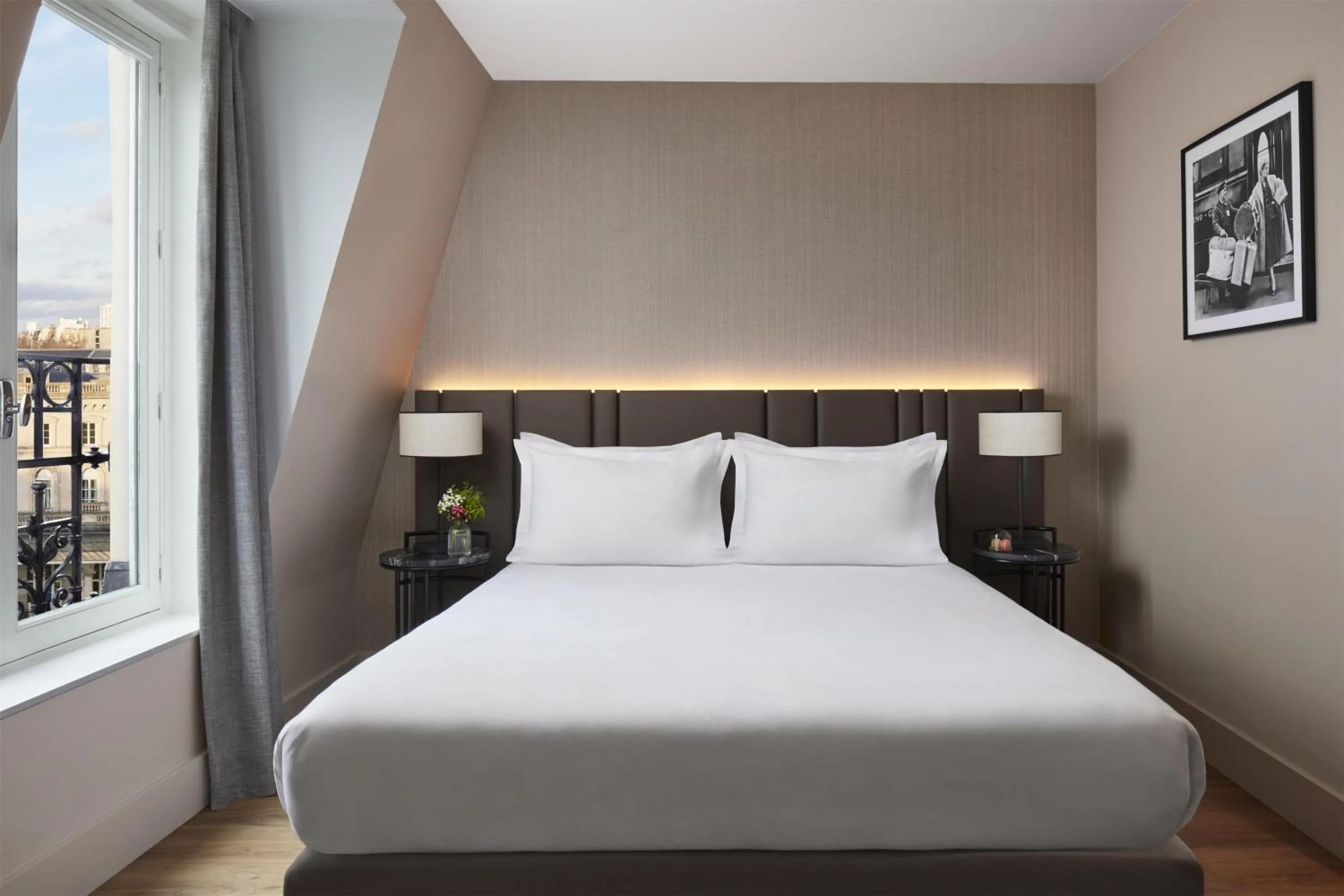 Bedroom, Bed in NH Paris Gare de l'Est