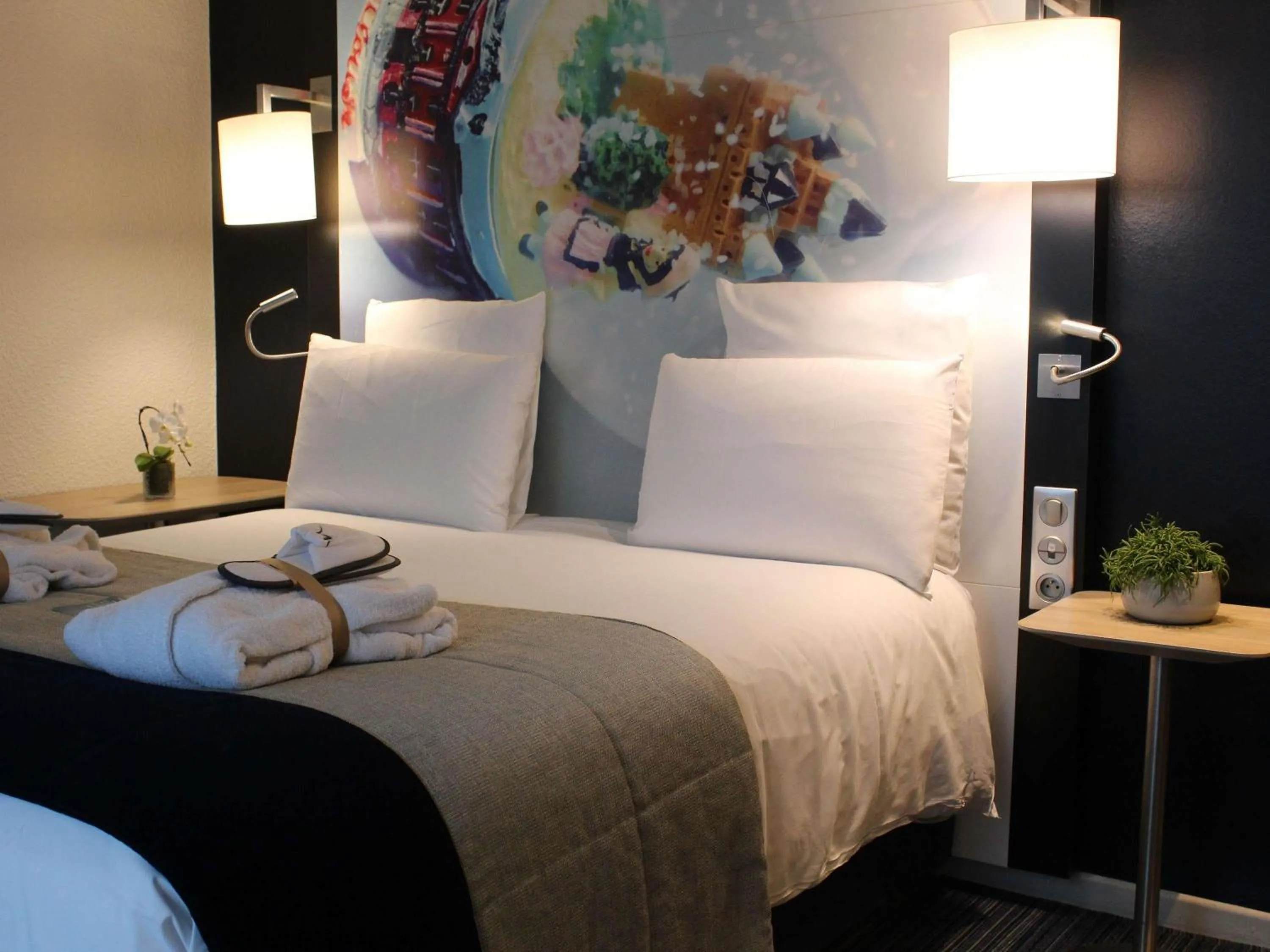 Bedroom, Bed in Mercure Toulouse Centre Saint-Georges