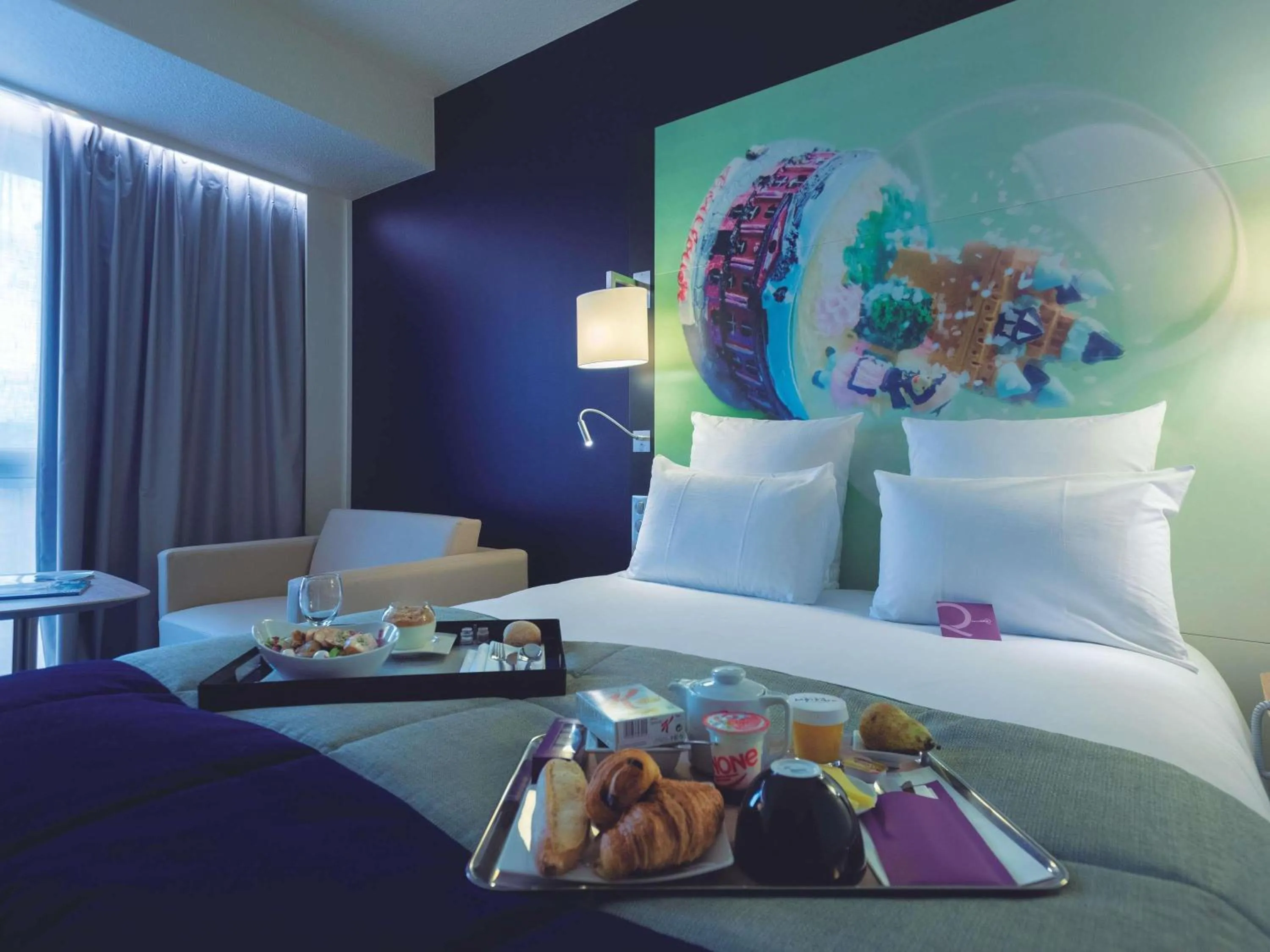 Bedroom, Bed in Mercure Toulouse Centre Saint-Georges