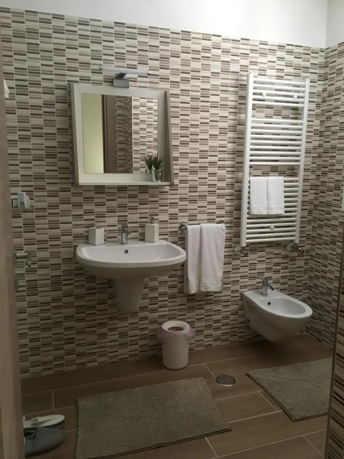 Shower in B&B Amores