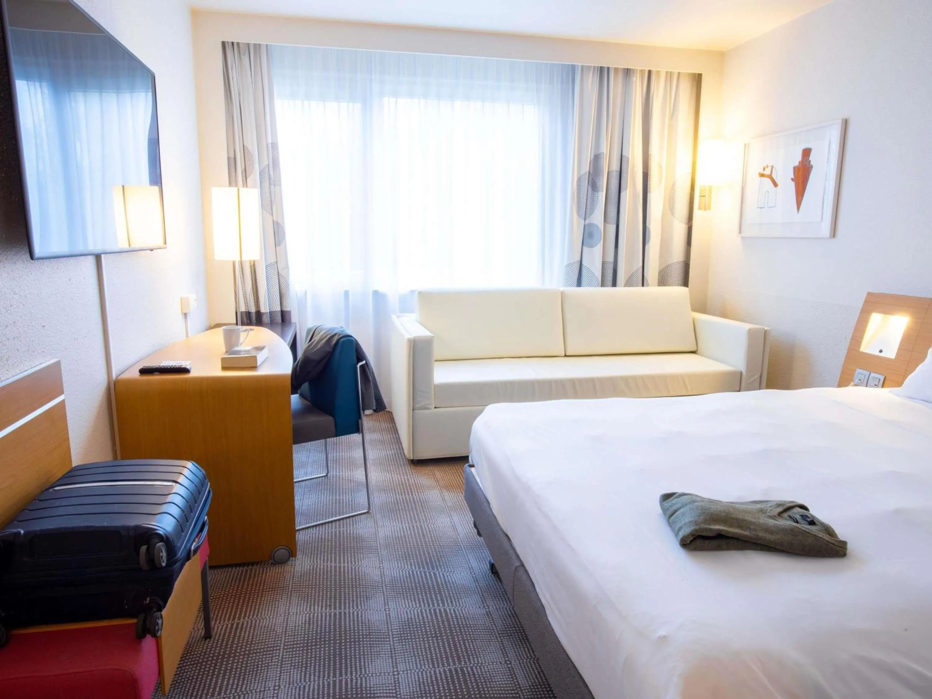 Bedroom, Bed in Novotel Mulhouse Bâle Fribourg