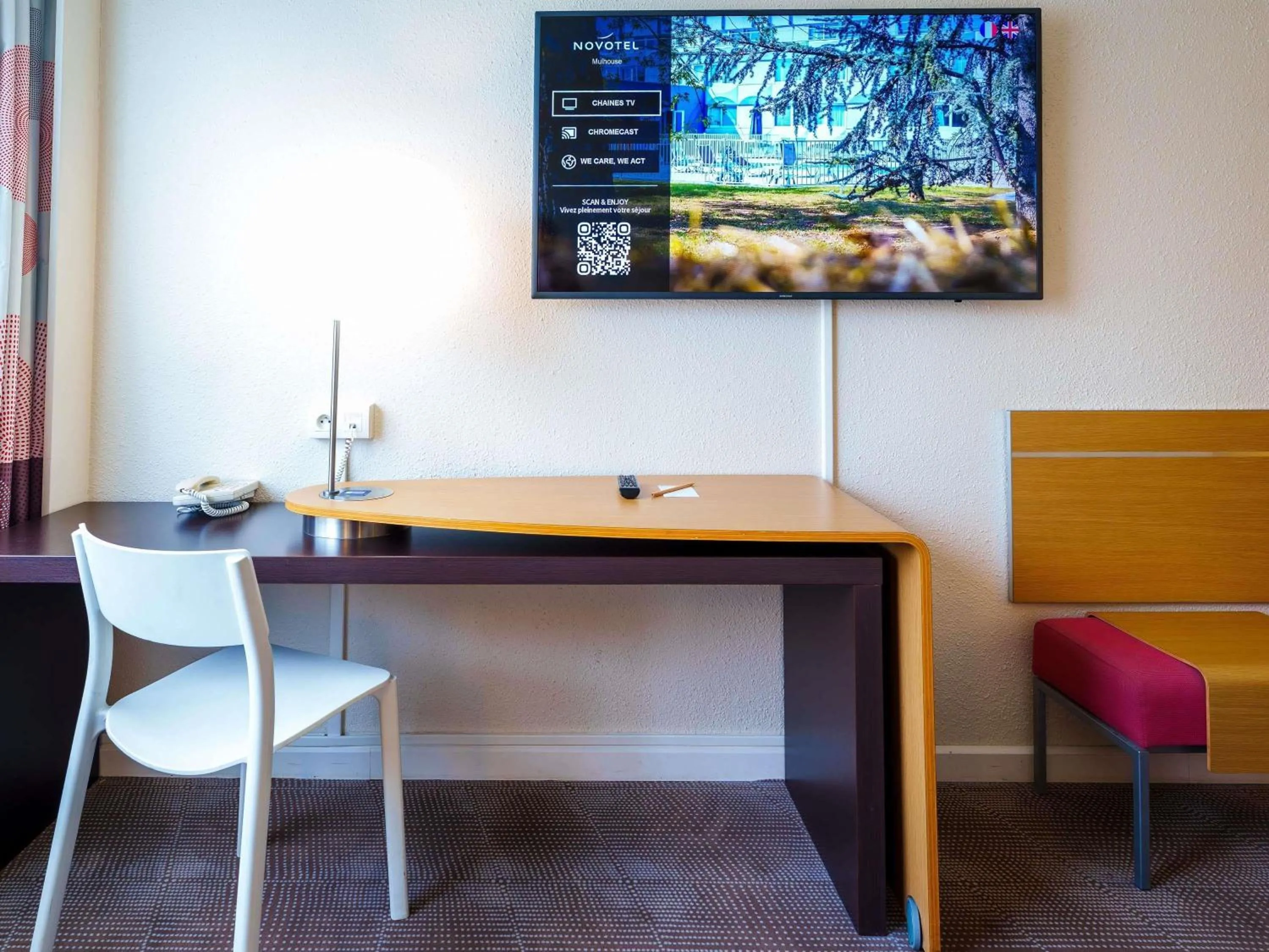 Bedroom in Novotel Mulhouse Bâle Fribourg